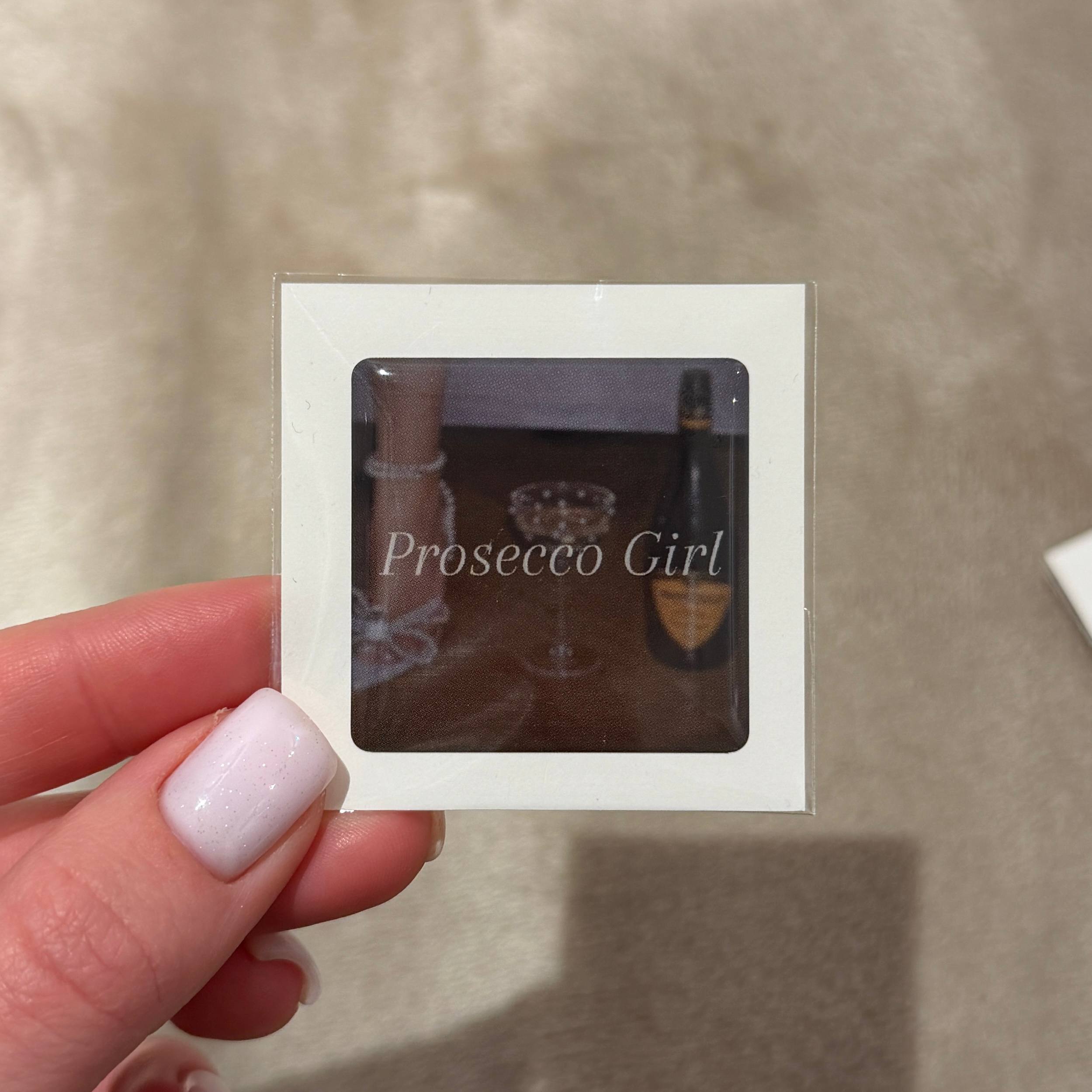 Объемный 3D стикер - Prosecco girl (57)