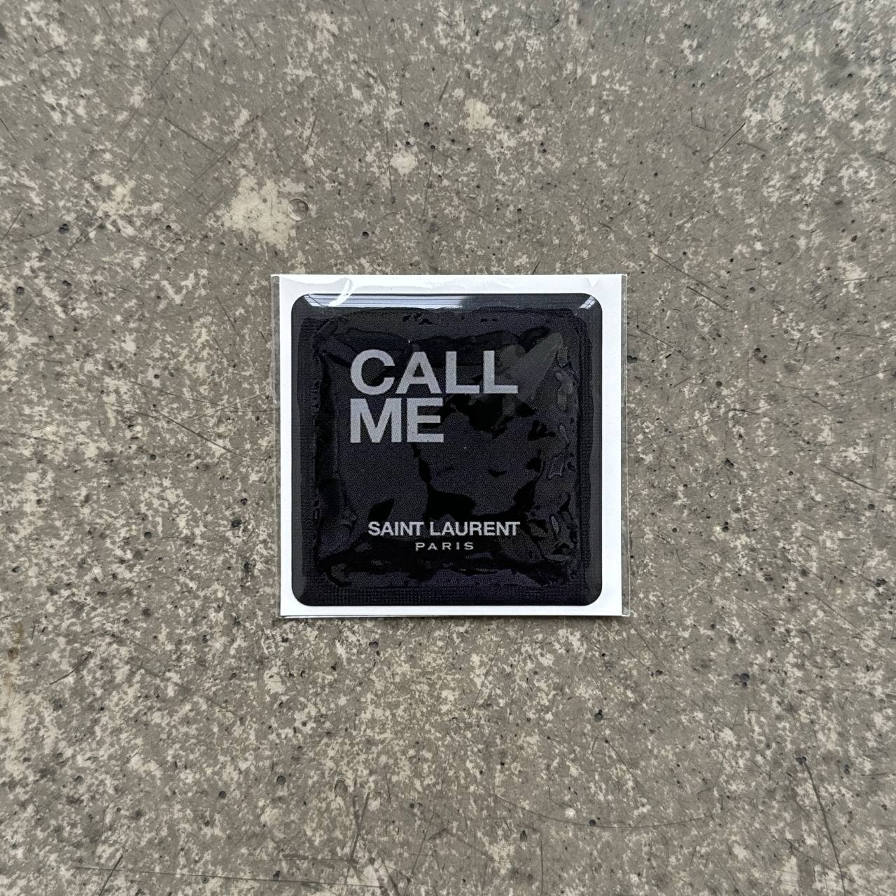 Объемный 3D стикер - Call Me (01)