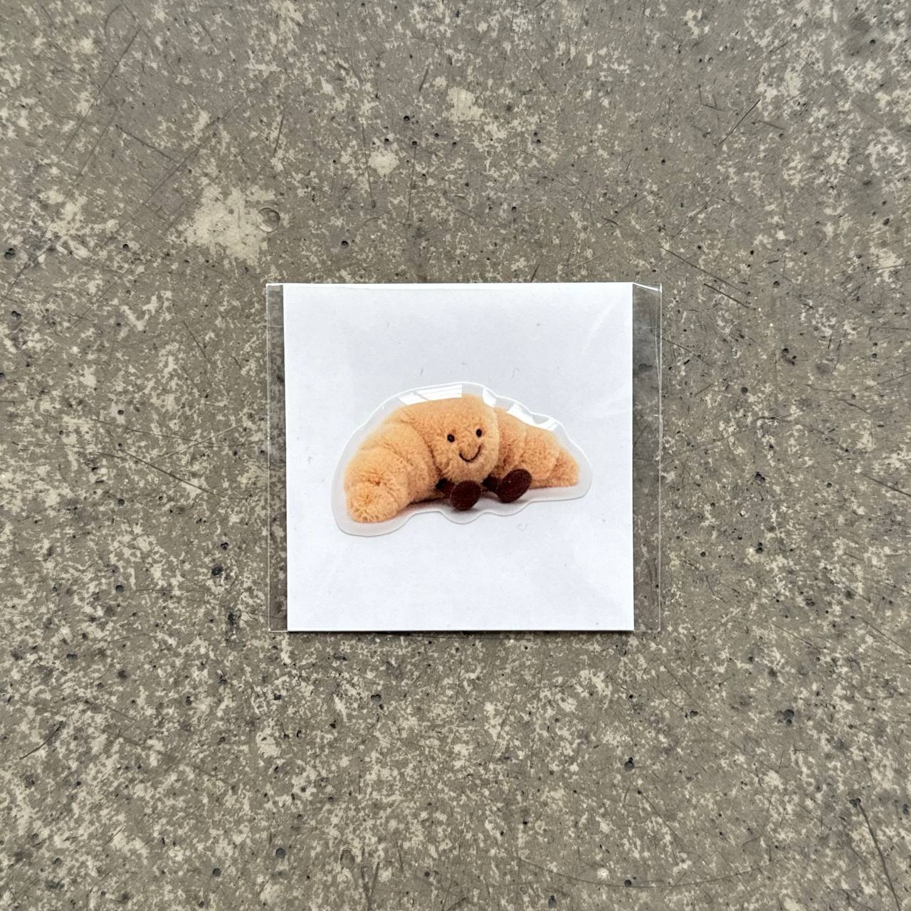 Объемный 3D стикер - Круассан (42)