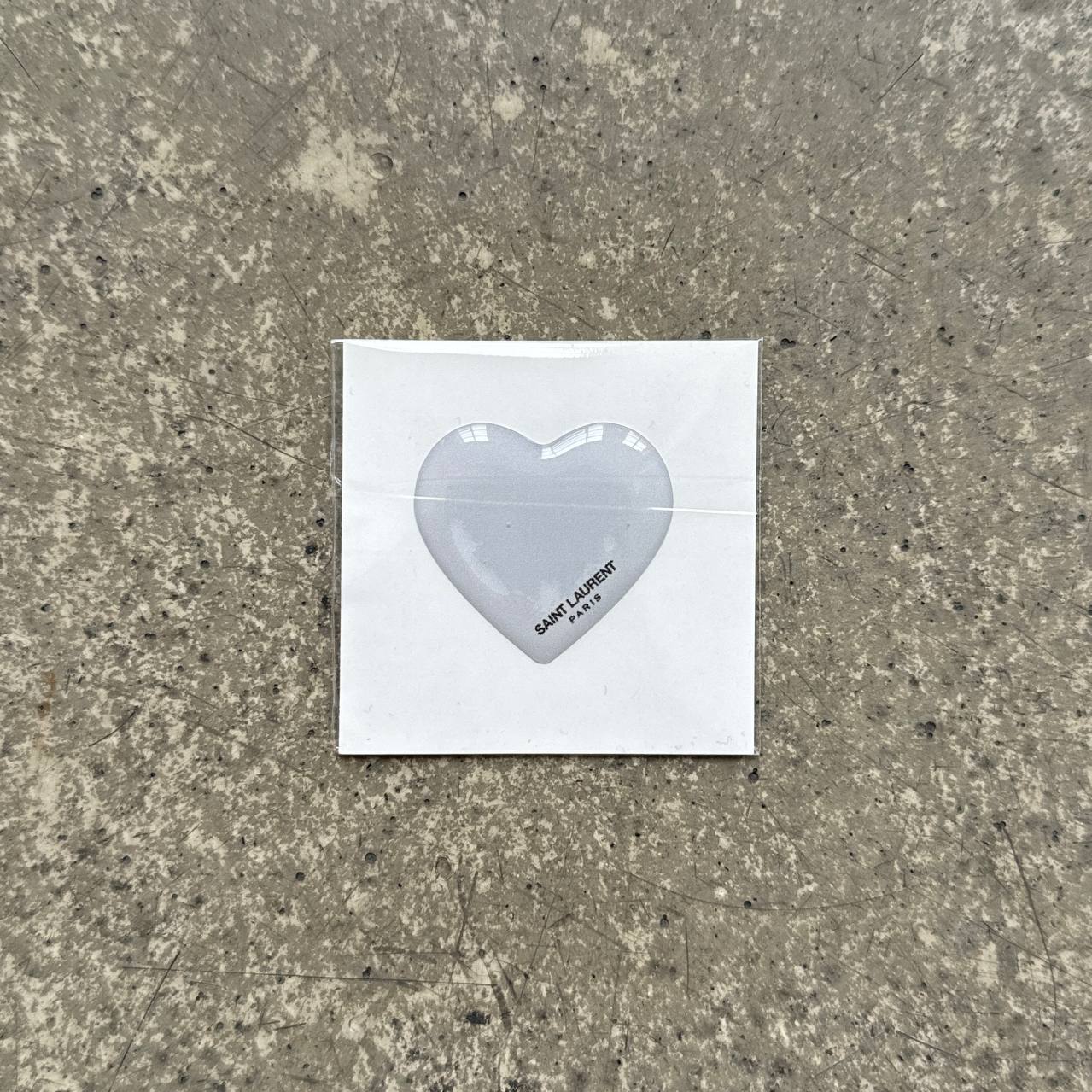 Об'ємний 3D стікер - Saint Laurent Heart (26)