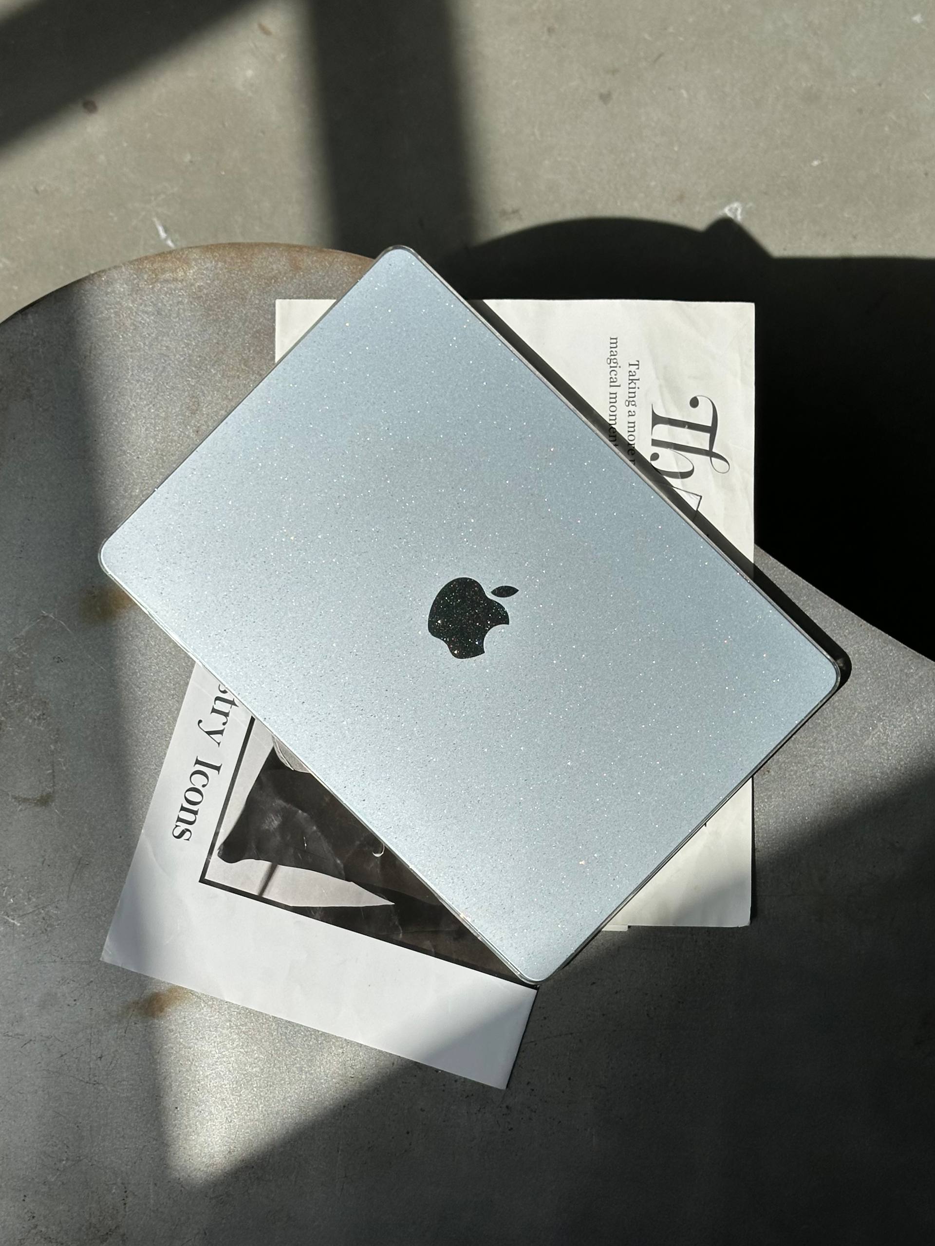 Чехол-накладка HardShell с блестками на MacBook Air 15,3" (2023-2026)