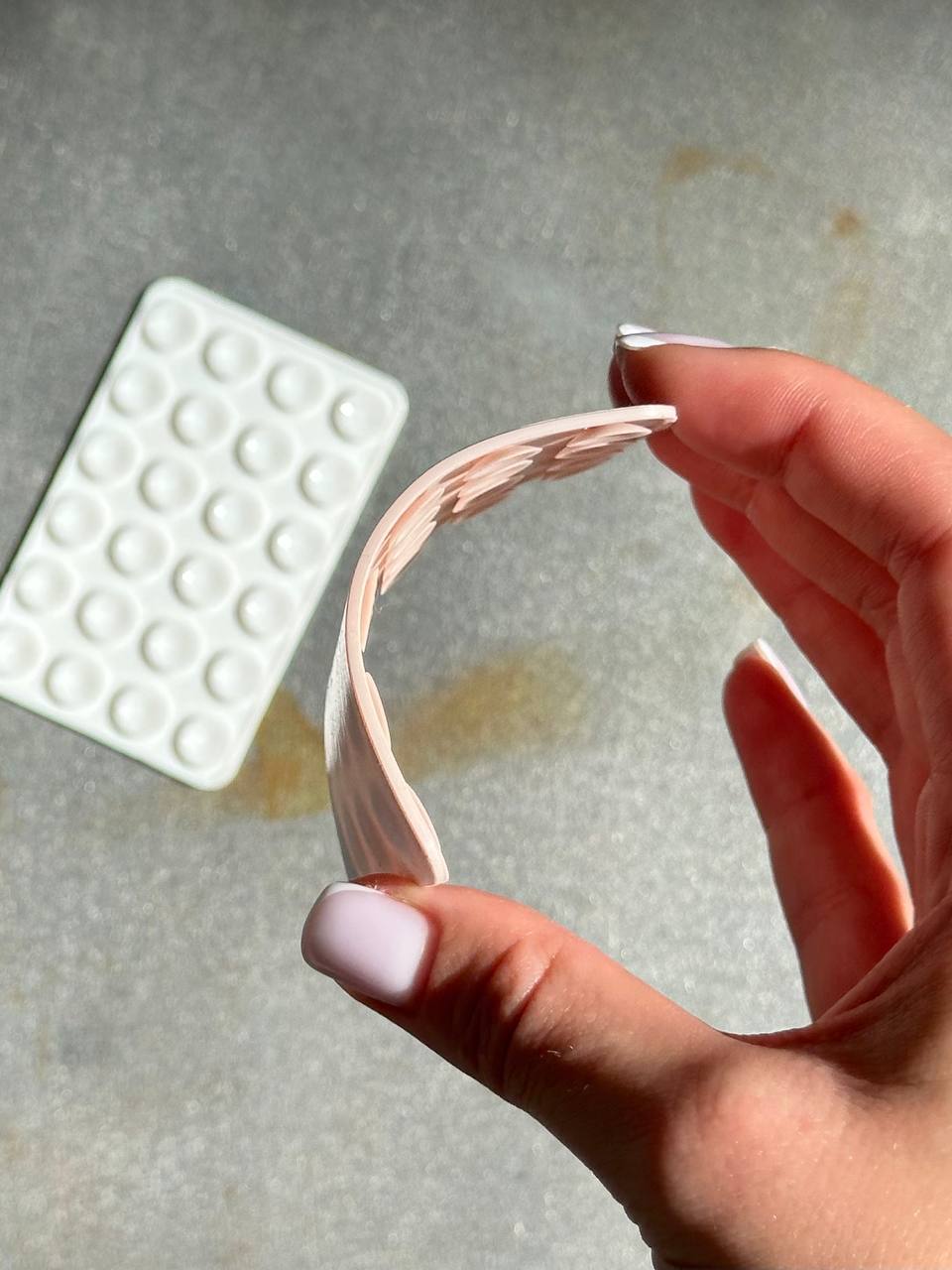 Тримач ліппер з присосками односторонній Chalk pink (03)