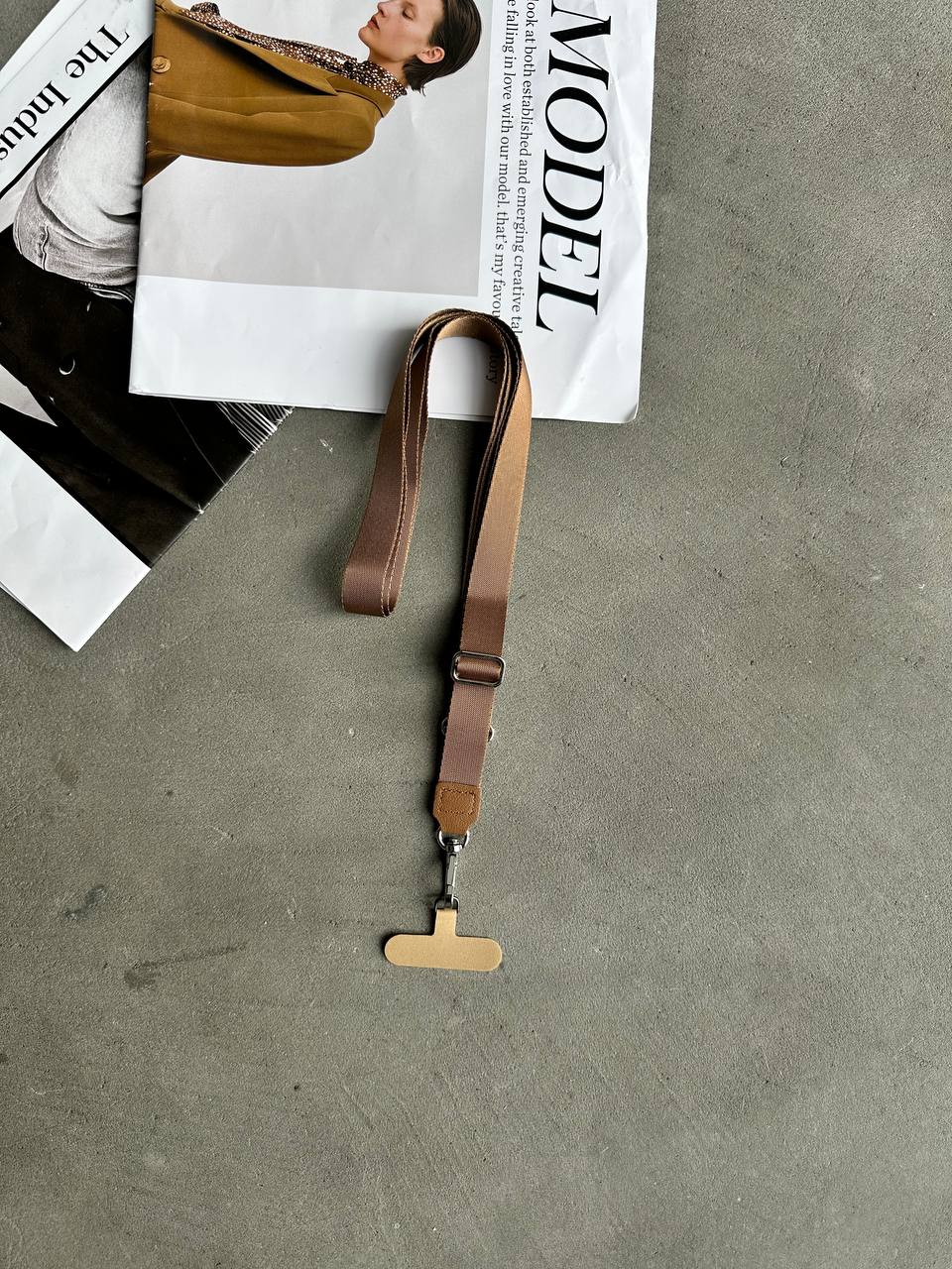 Лента Сrossbody для телефона Brown