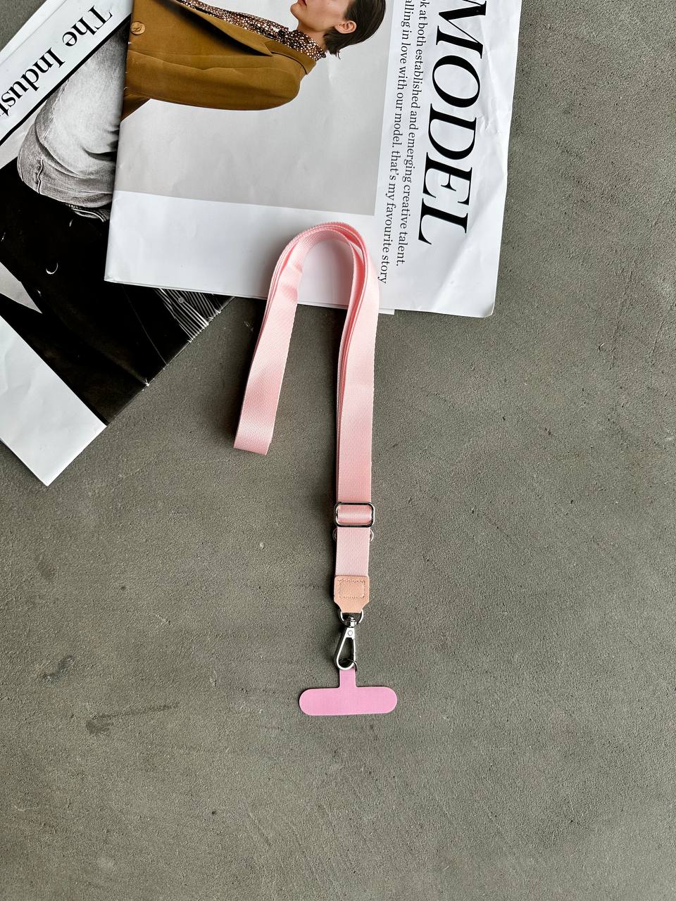 Лента Сrossbody для телефона Pink