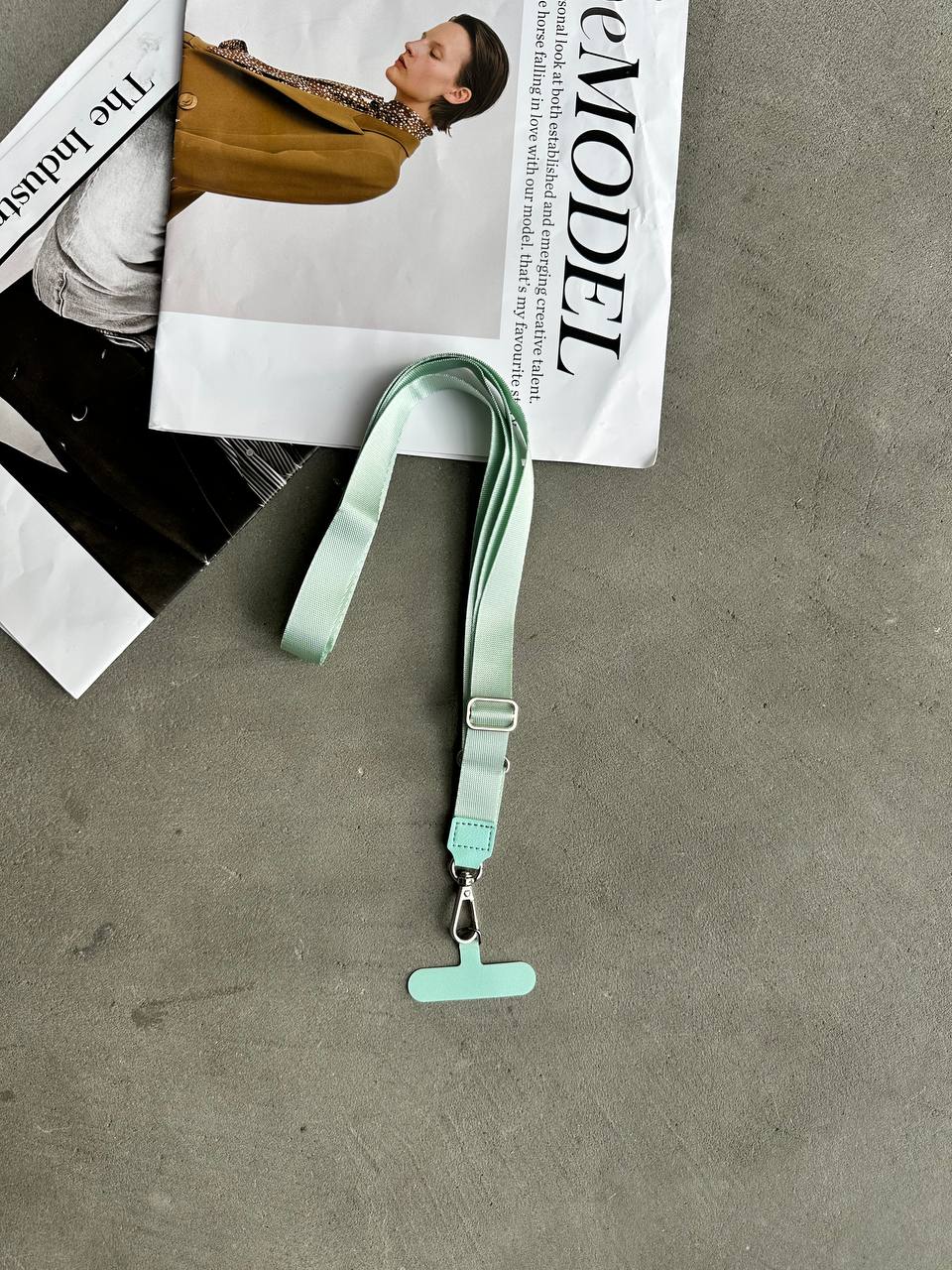 Лента Сrossbody для телефона Pistachio