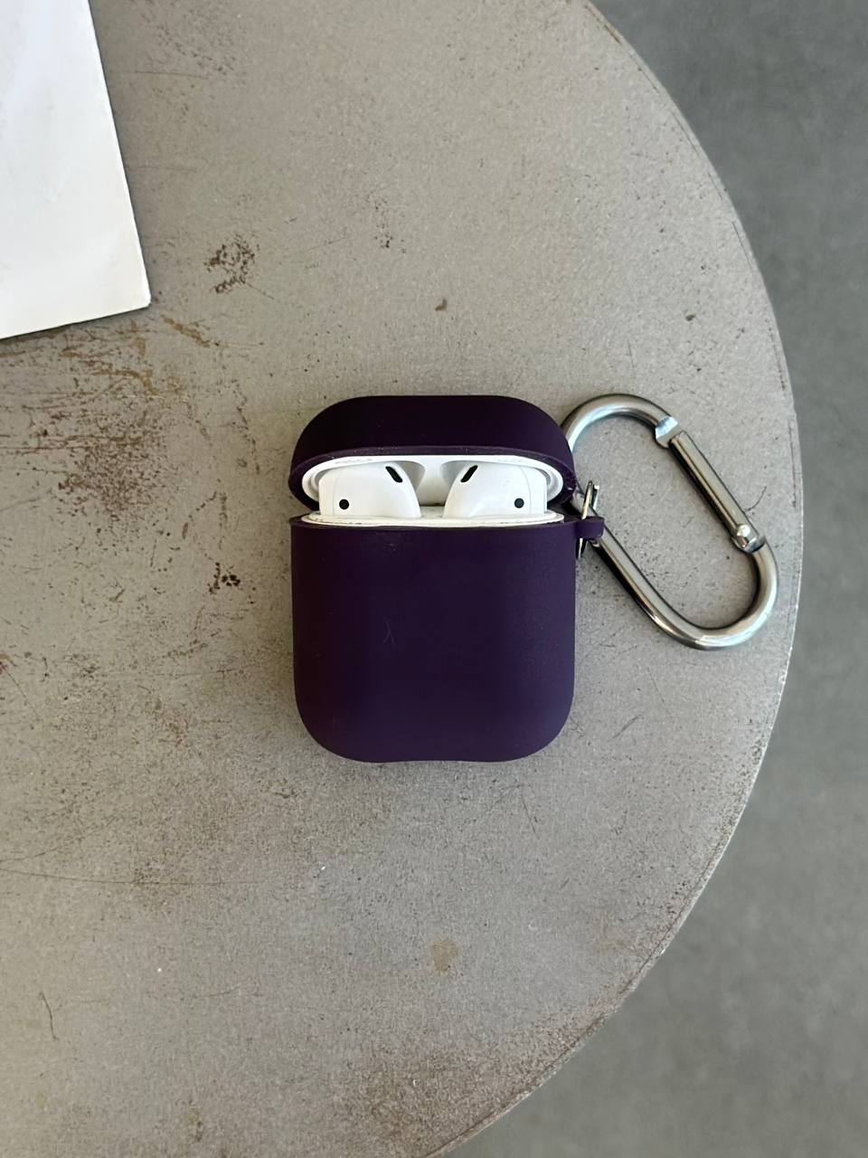 Чохол на AirPods 1 / 2 із мікрофіброю та карабіном Elderberry (25)