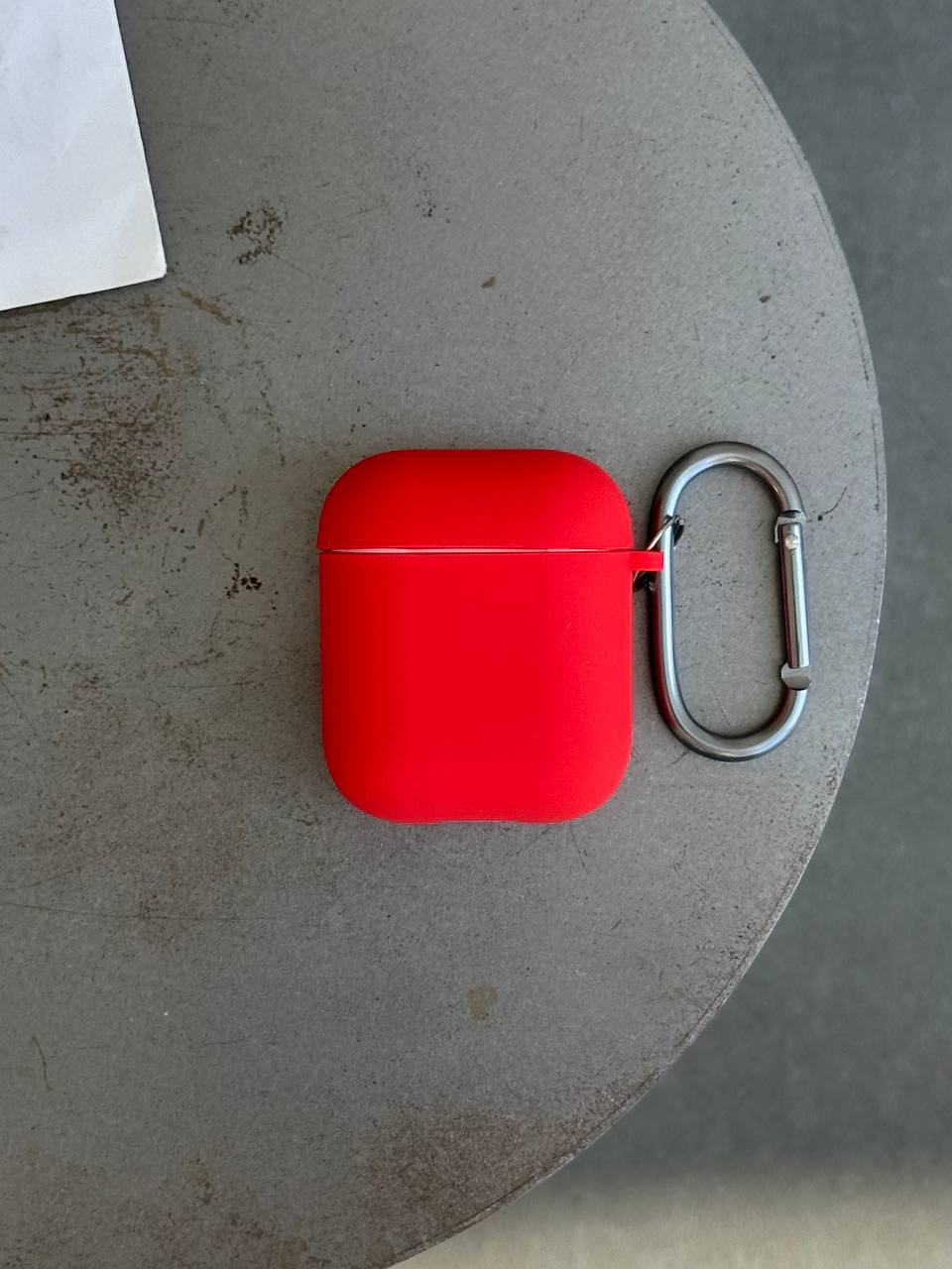 Чехол на AirPods 1/2 с микрофиброй и карабином Red (10)
