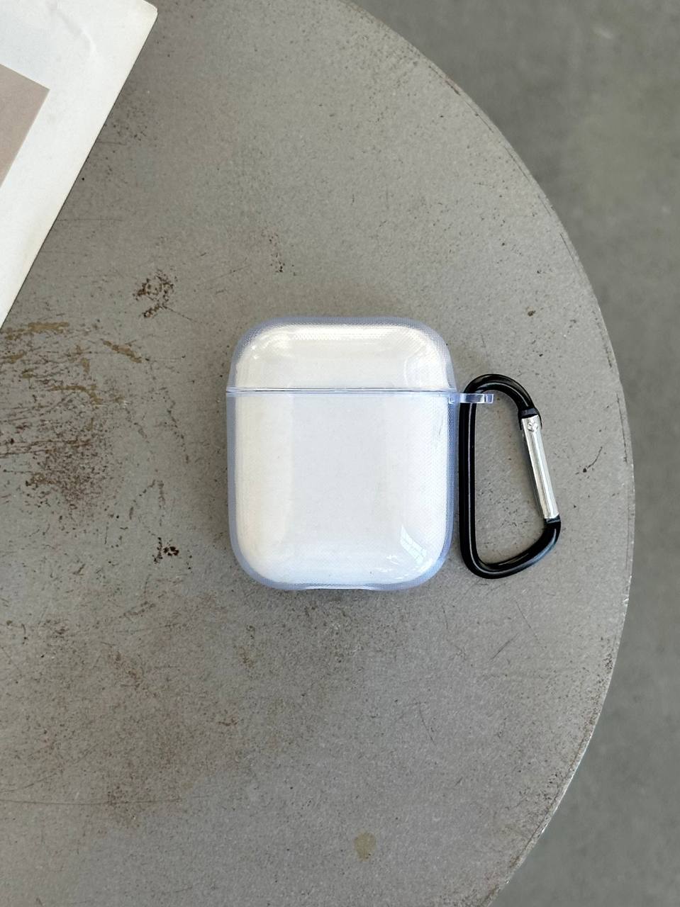 Чохол на AirPods 1/2 прозорий з карабіном Чохол на AirPods 1/2 прозорий з карабіном