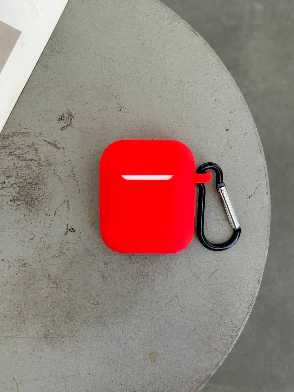 Чохол на AirPods 1/2 силіконовий із карабіном Red (12)