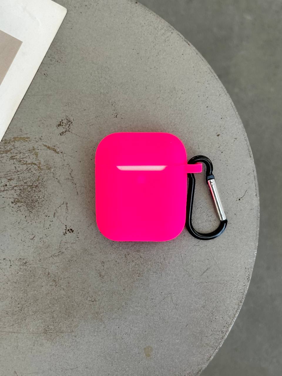 Чохол на AirPods 1/2 силіконовий із карабіном Shiny Pink (17)