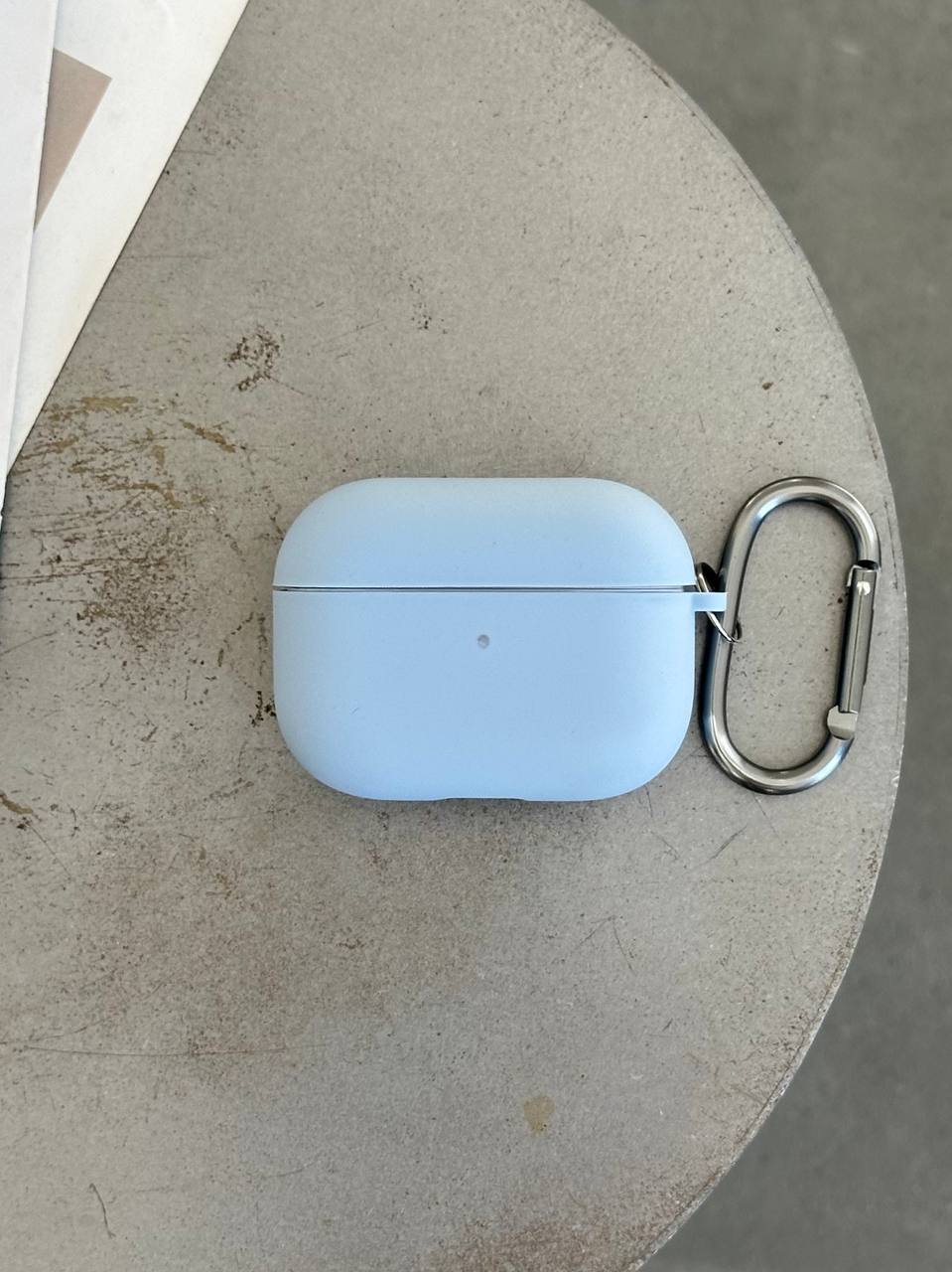 Чехол на AirPods Pro 2 с микрофиброй и карабином Lilac (05)