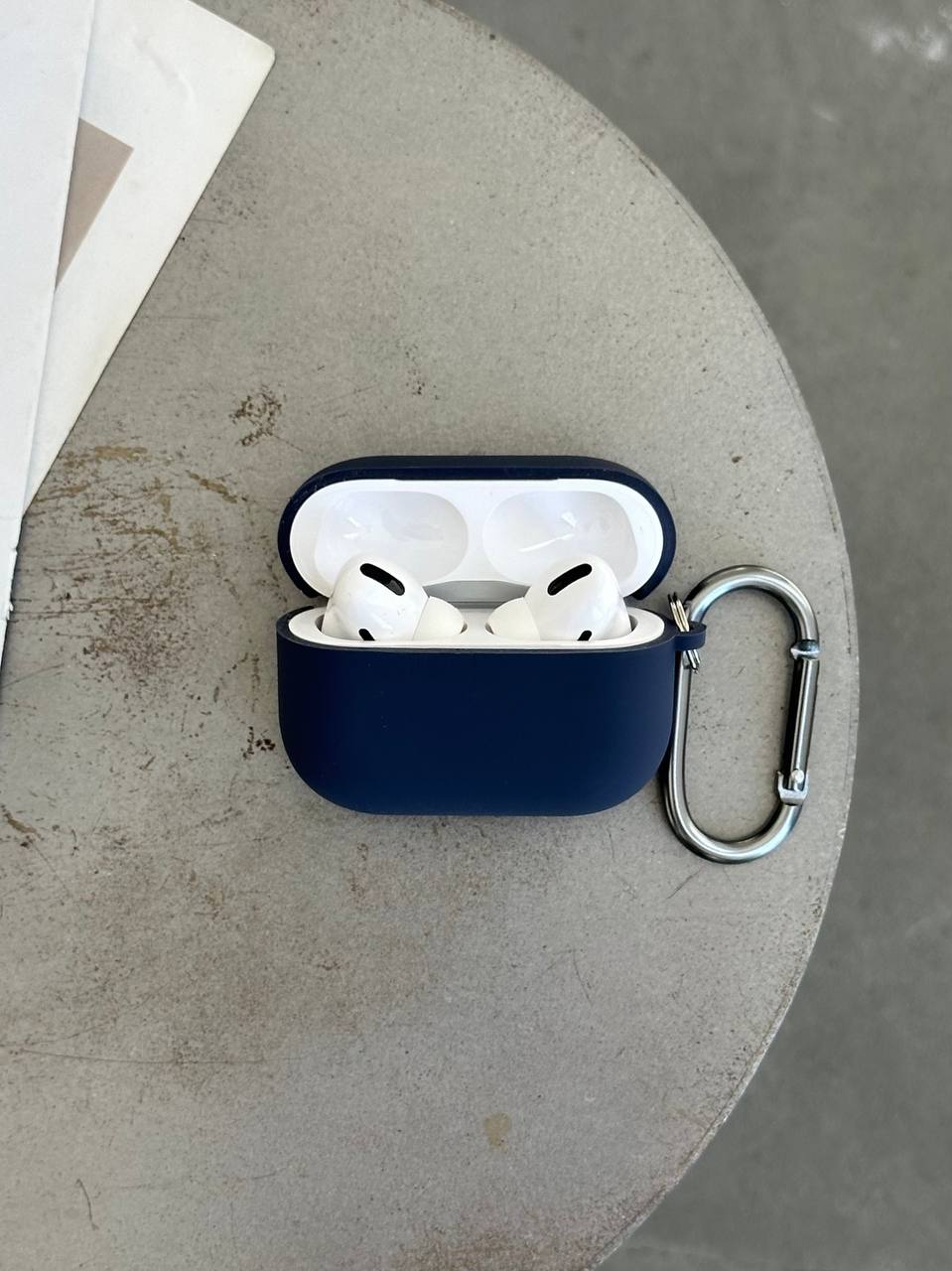 Чохол на AirPods Pro 2 із мікрофіброю та карабіном Midnight Blue (02)