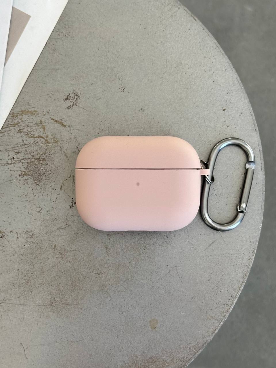 Чохол на AirPods 4 із мікрофіброю та карабіном Pink Sand (07)