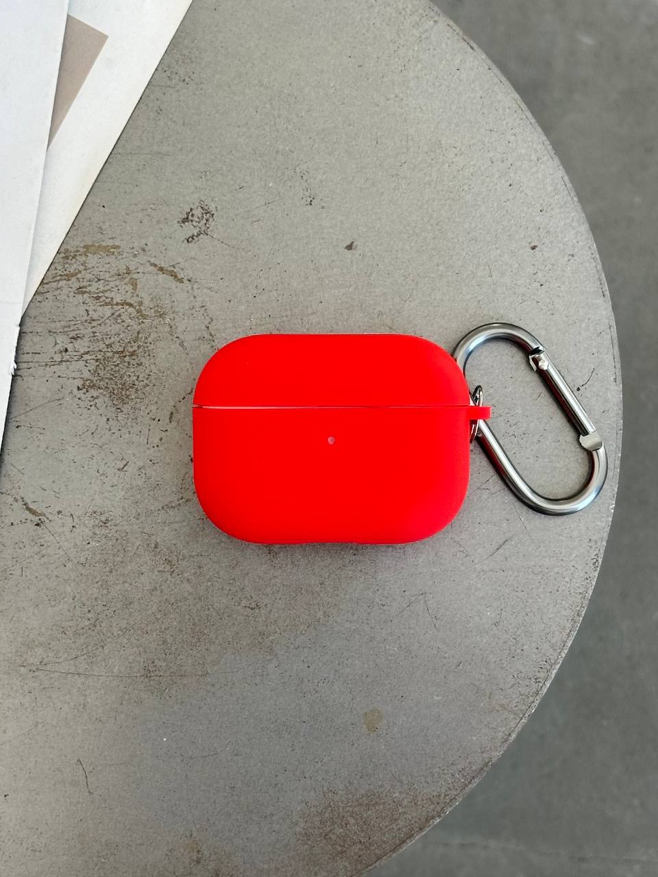 Чохол на AirPods 4 із мікрофіброю та карабіном Red (10)