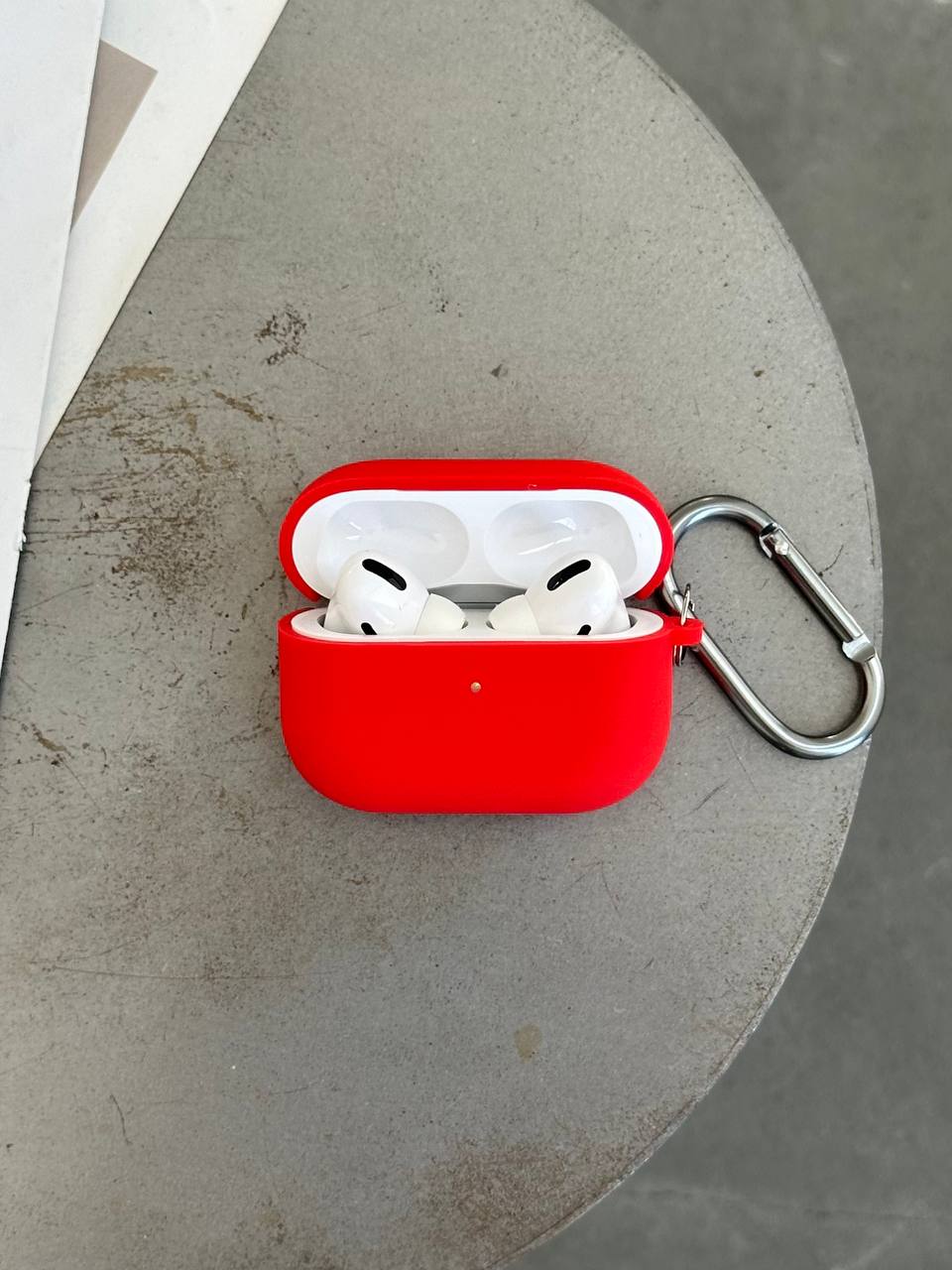Чохол на AirPods 3 із мікрофіброю та карабіном Red (10)