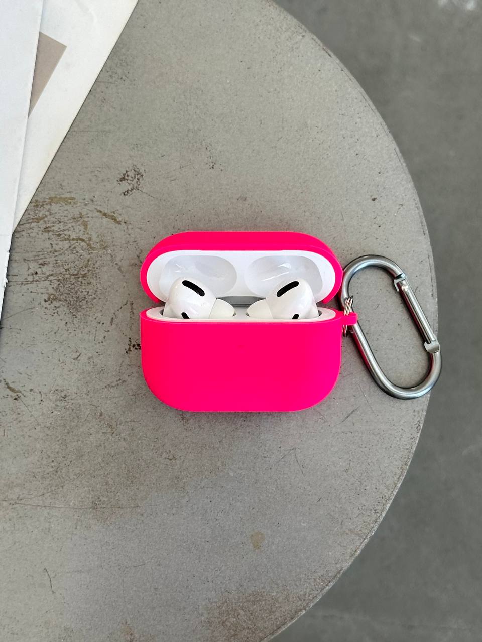 Чехол на AirPods Pro 3 с микрофиброй и карабином Shiny Pink (09)