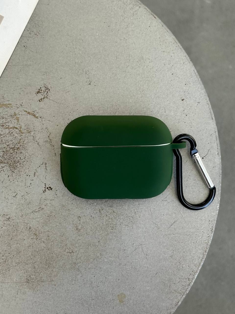 Чохол на AirPods Pro 2 силіконовий із карабіном Pacific Green (18)