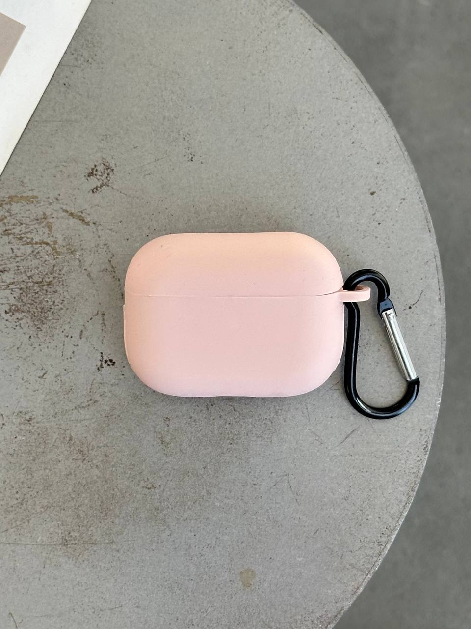 Чохол на AirPods Pro 2 силіконовий із карабіном Pink Sand (07)