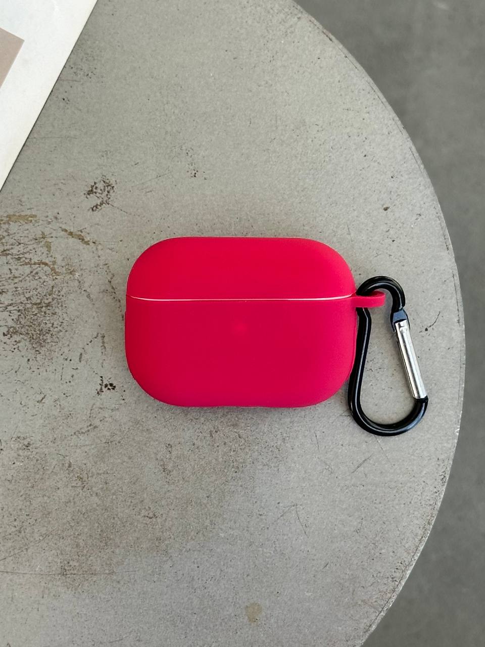 Чохол на AirPods Pro 2 силіконовий із карабіном Wine Red (14)