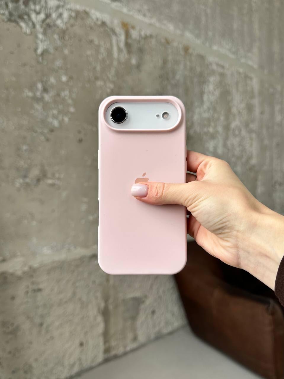 Чехол Silicone case с открытой камерой на iPhone 17 Air Chalk Pink (27)