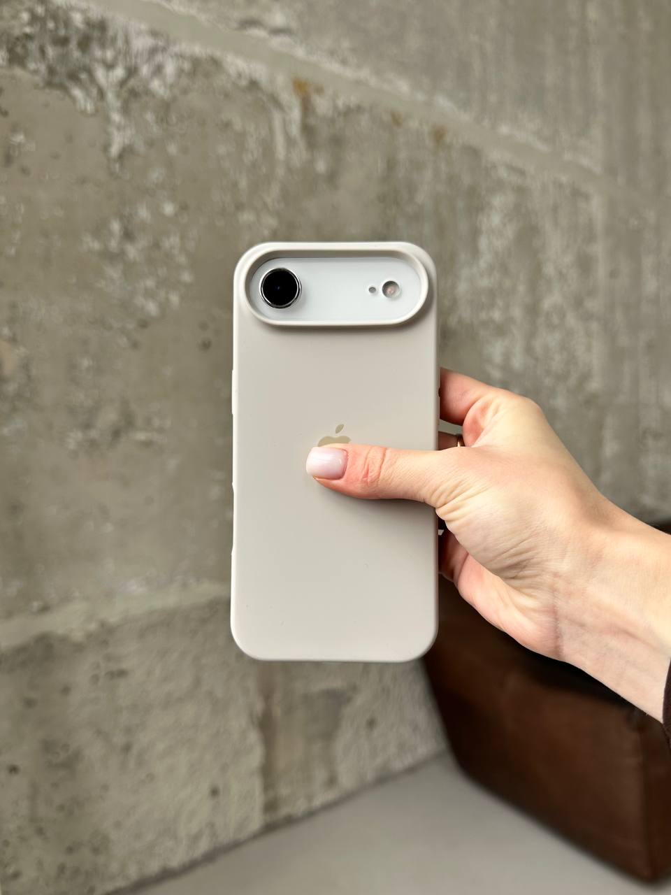 Чехол Silicone case с открытой камерой на iPhone 17 Air Stone (15)