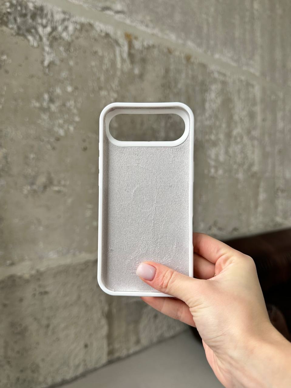 Чехол Silicone case с открытой камерой на iPhone 17 Air White (03)