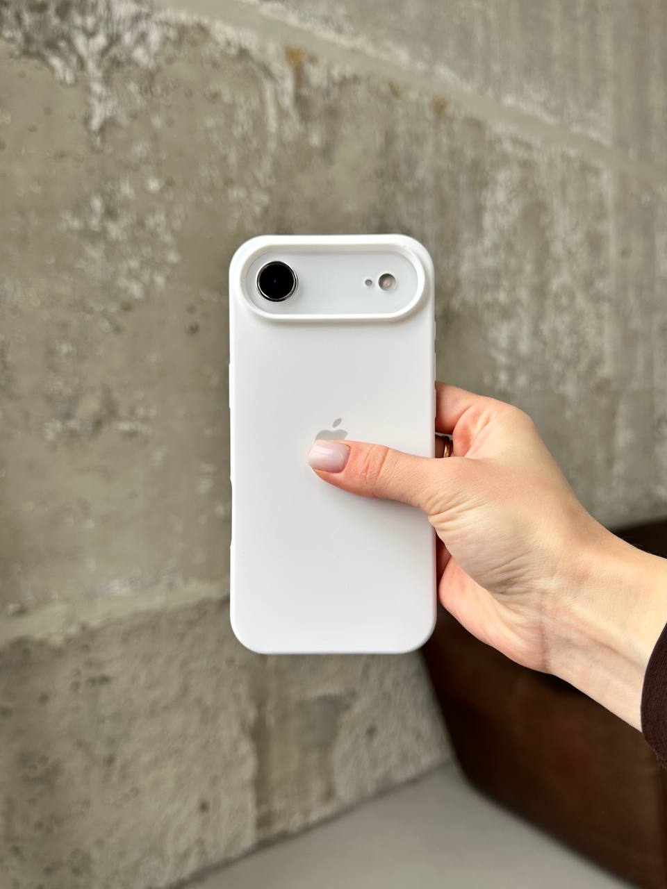 Чехол Silicone case с открытой камерой на iPhone 17 Air White (03)