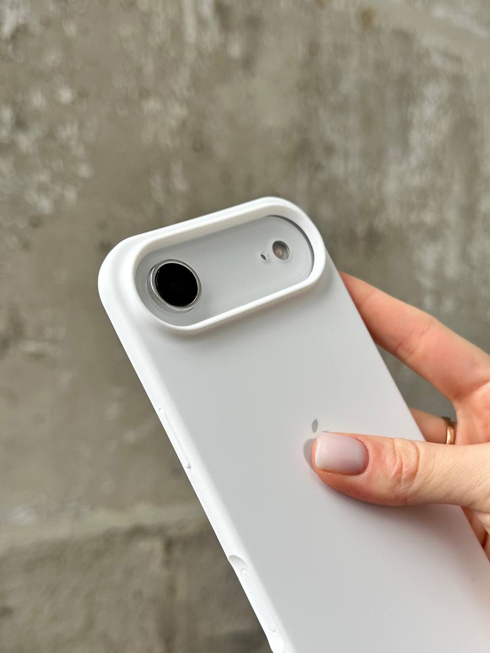 Чехол Silicone case с открытой камерой на iPhone 17 Air White (03)