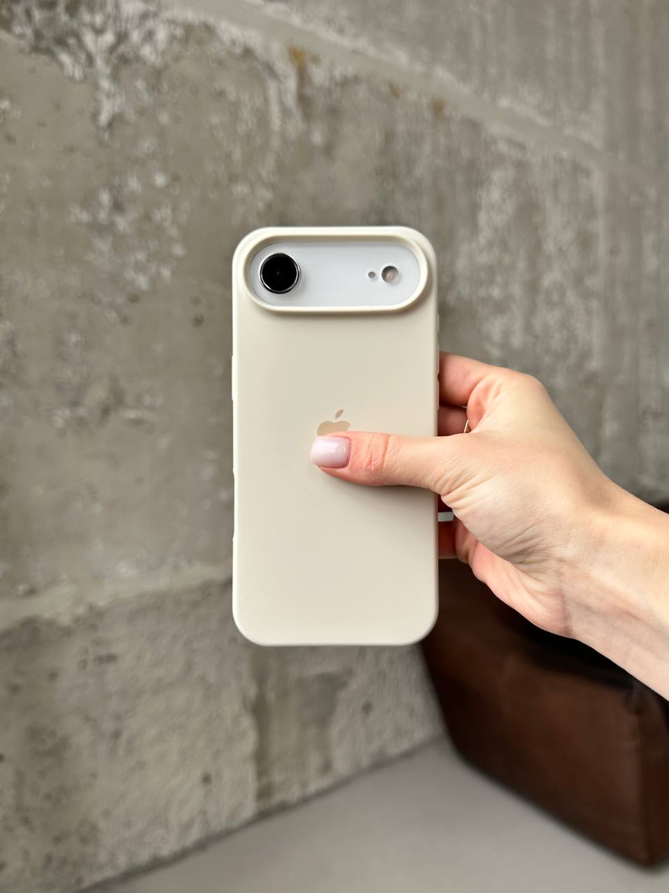 Чехол Silicone case с открытой камерой на iPhone 17 Air Beige (16)