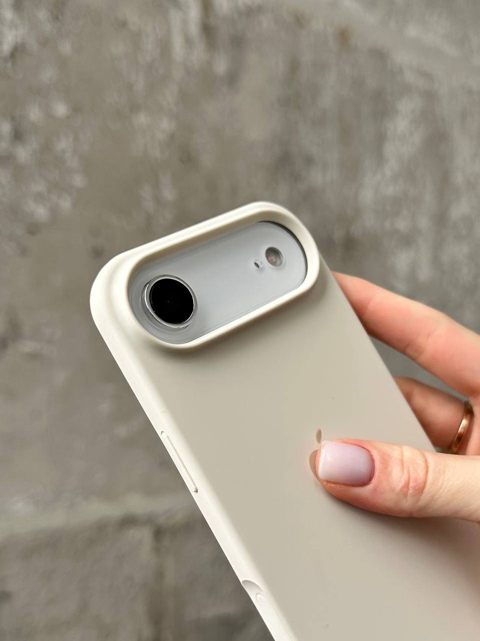 Чохол Silicone case з відкритою камерою на iPhone 17 Air Beige (16)