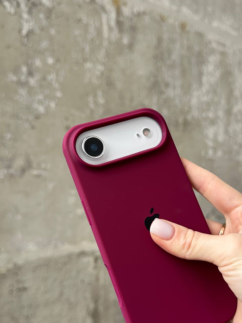Чехол Silicone case с открытой камерой на iPhone 17 Air Marsala (18)