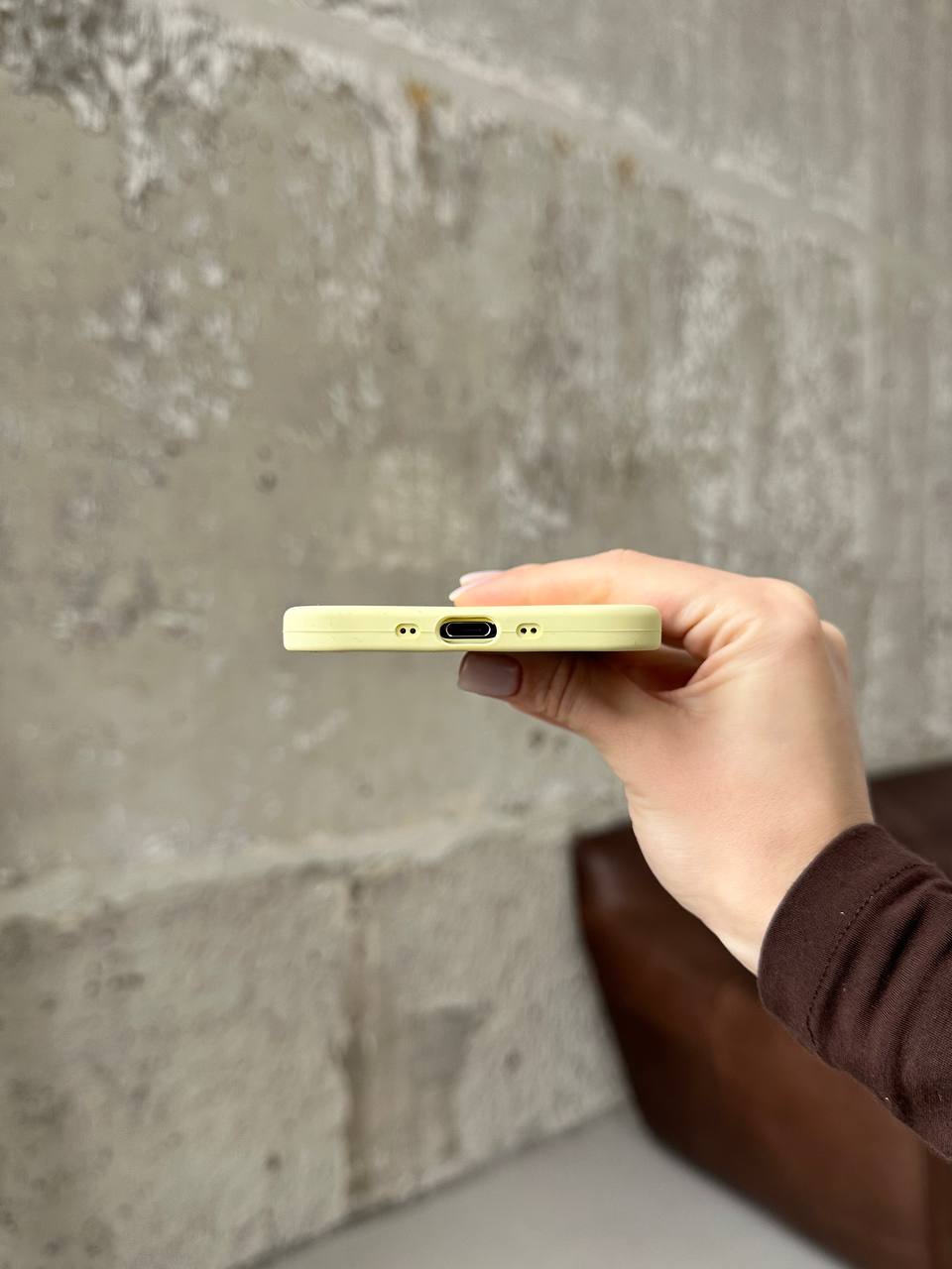 Чохол Silicone case з відкритою камерою на iPhone 17 Air Cream Yellow (41)