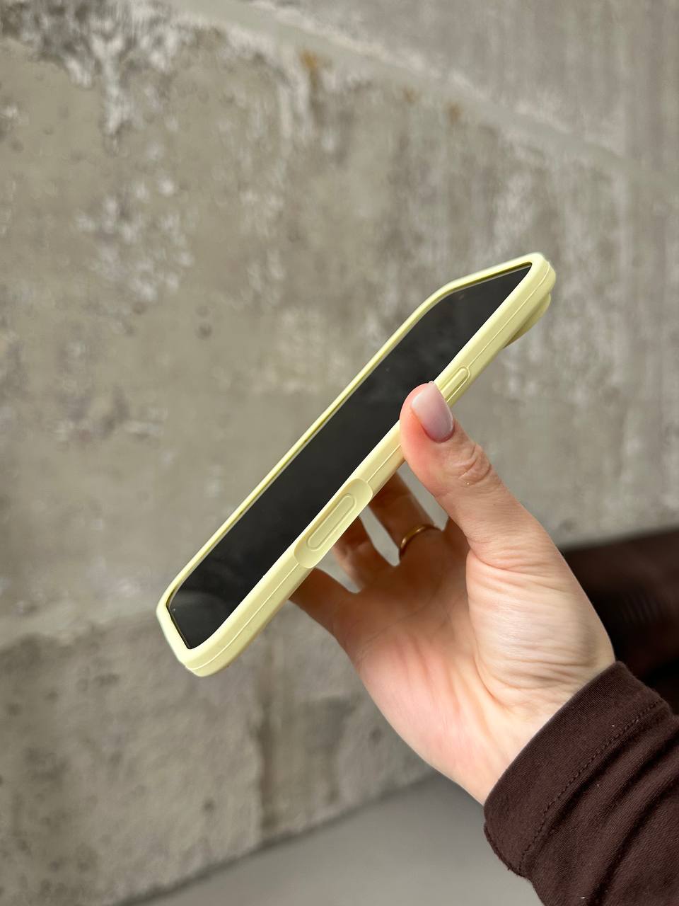 Чохол Silicone case з відкритою камерою на iPhone 17 Air Cream Yellow (41)