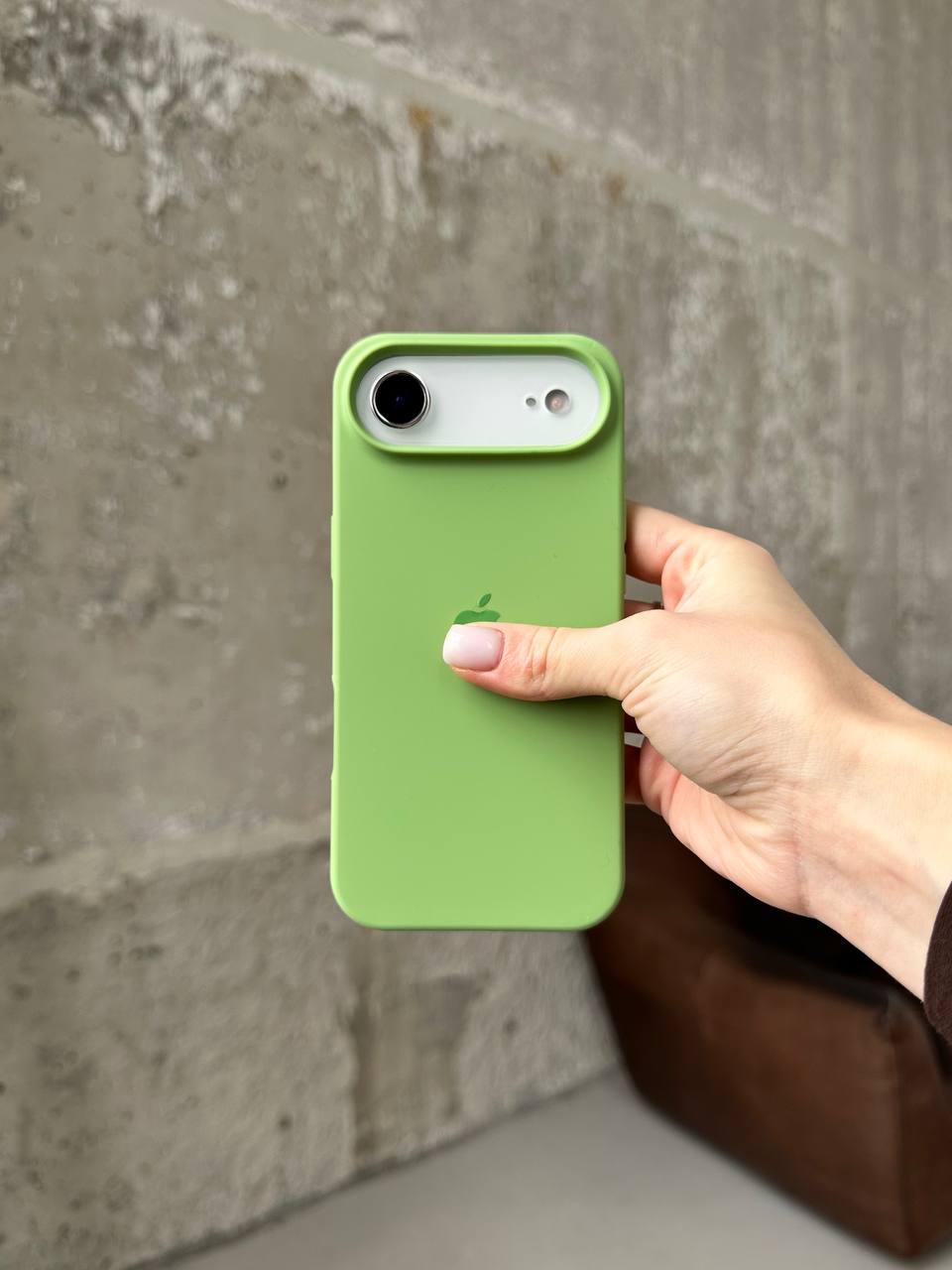 Чехол Silicone case с открытой камерой на iPhone 17 Air Mint Gum (39)