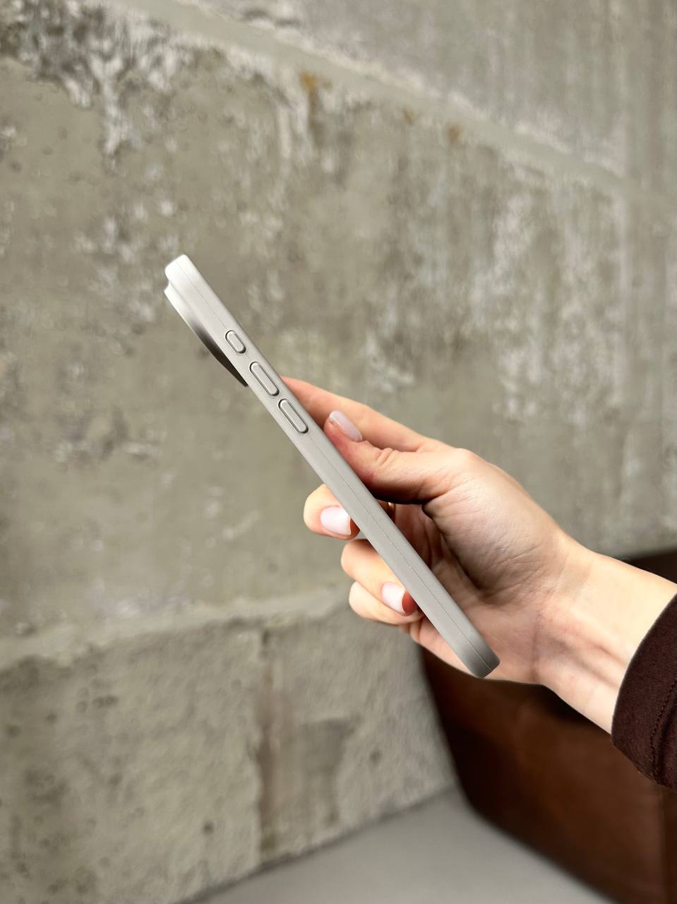 Чехол Silicone case с открытой камерой на iPhone 17 Air Pebble (14)