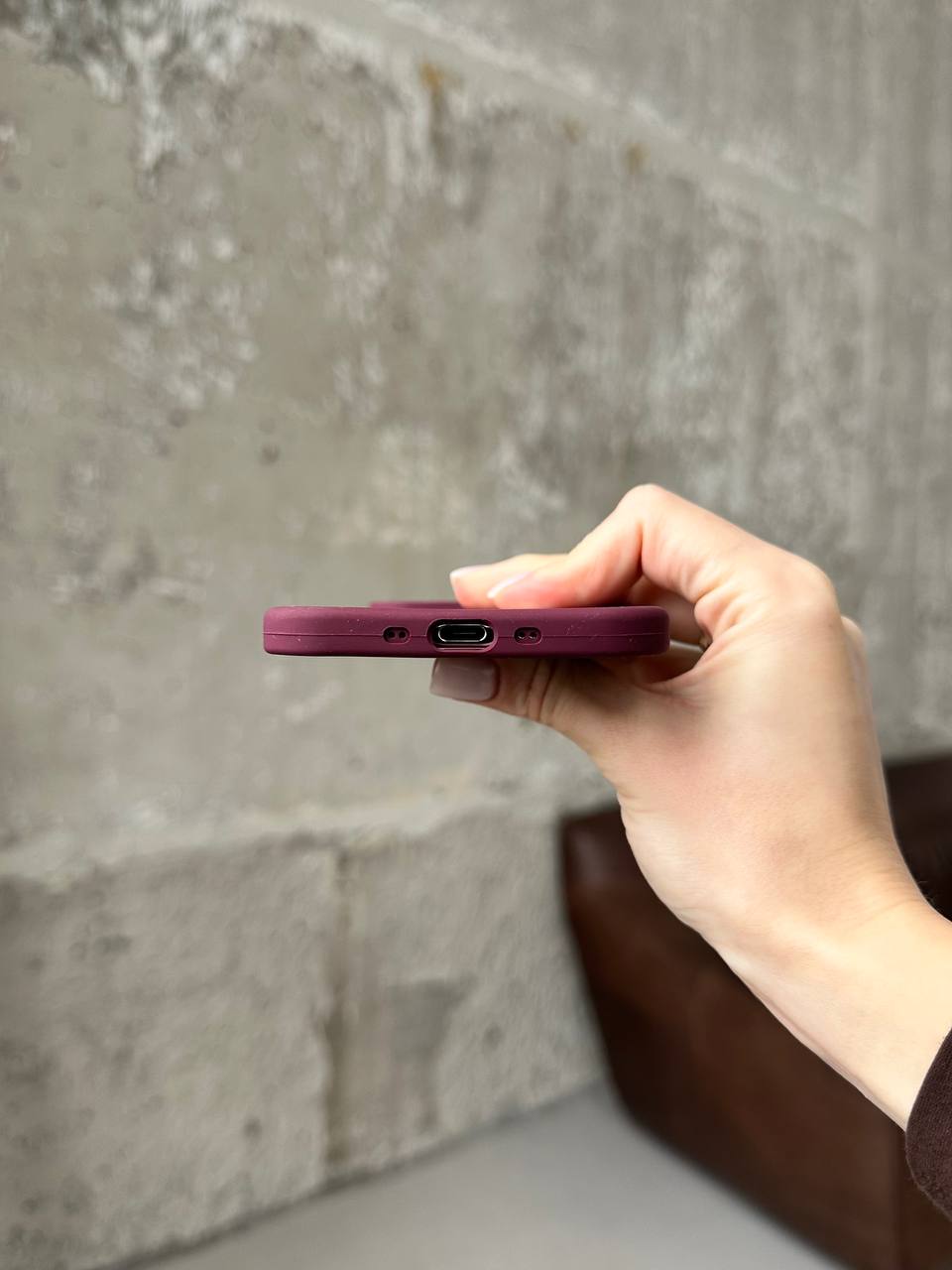 Чехол Silicone case с открытой камерой на iPhone 17 Air Plum (12)