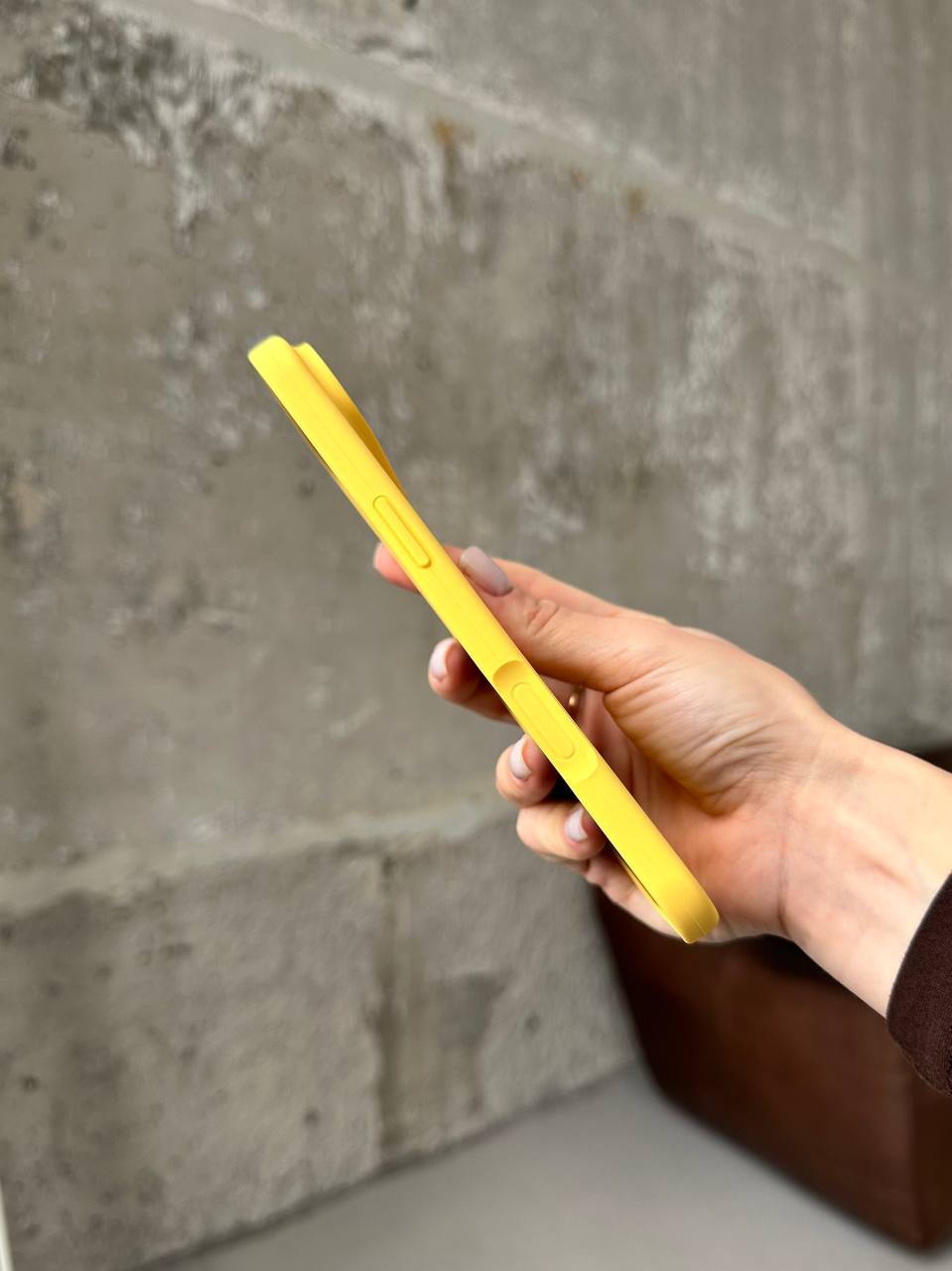 Чехол Silicone case с открытой камерой на iPhone 17 Air Yellow (38)