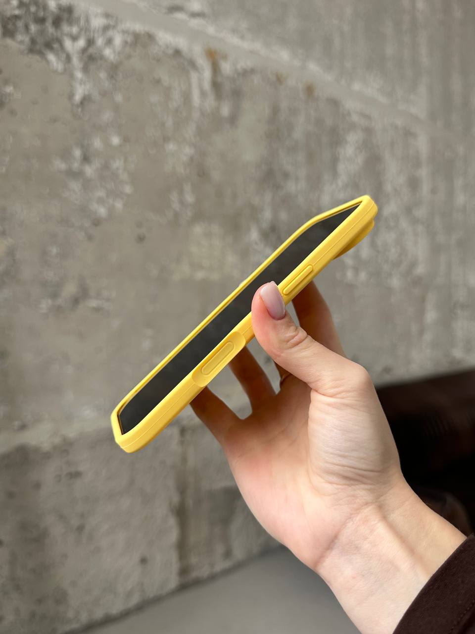 Чехол Silicone case с открытой камерой на iPhone 17 Air Yellow (38)