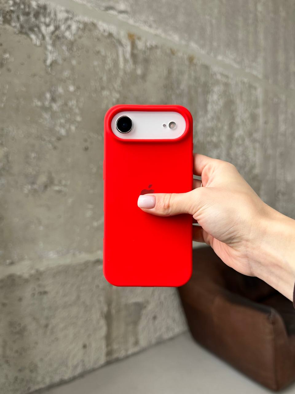 Чехол Silicone case с открытой камерой на iPhone 17 Air Red (04)