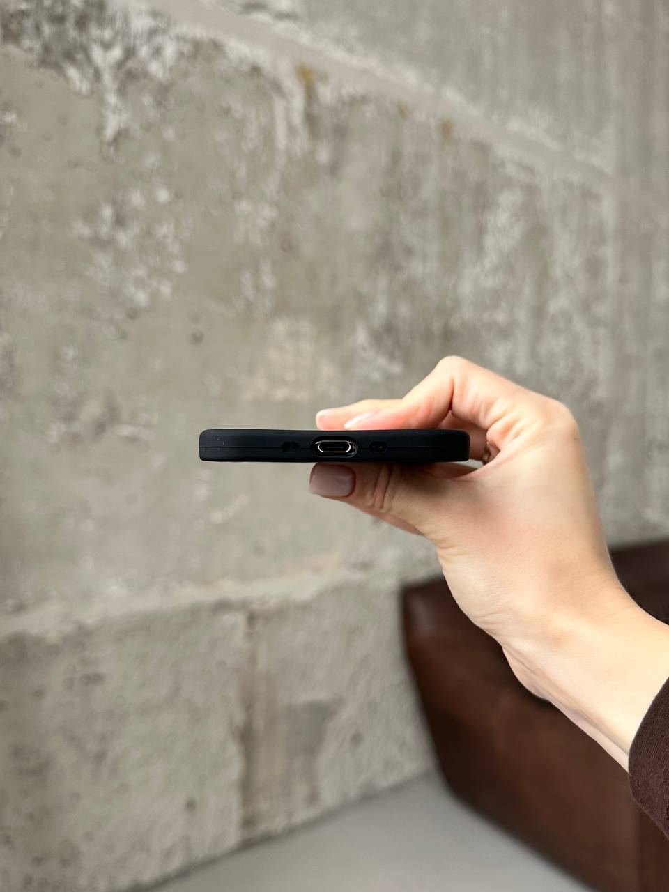 Чохол Silicone case з відкритою камерою на iPhone 17 Air Black (01)