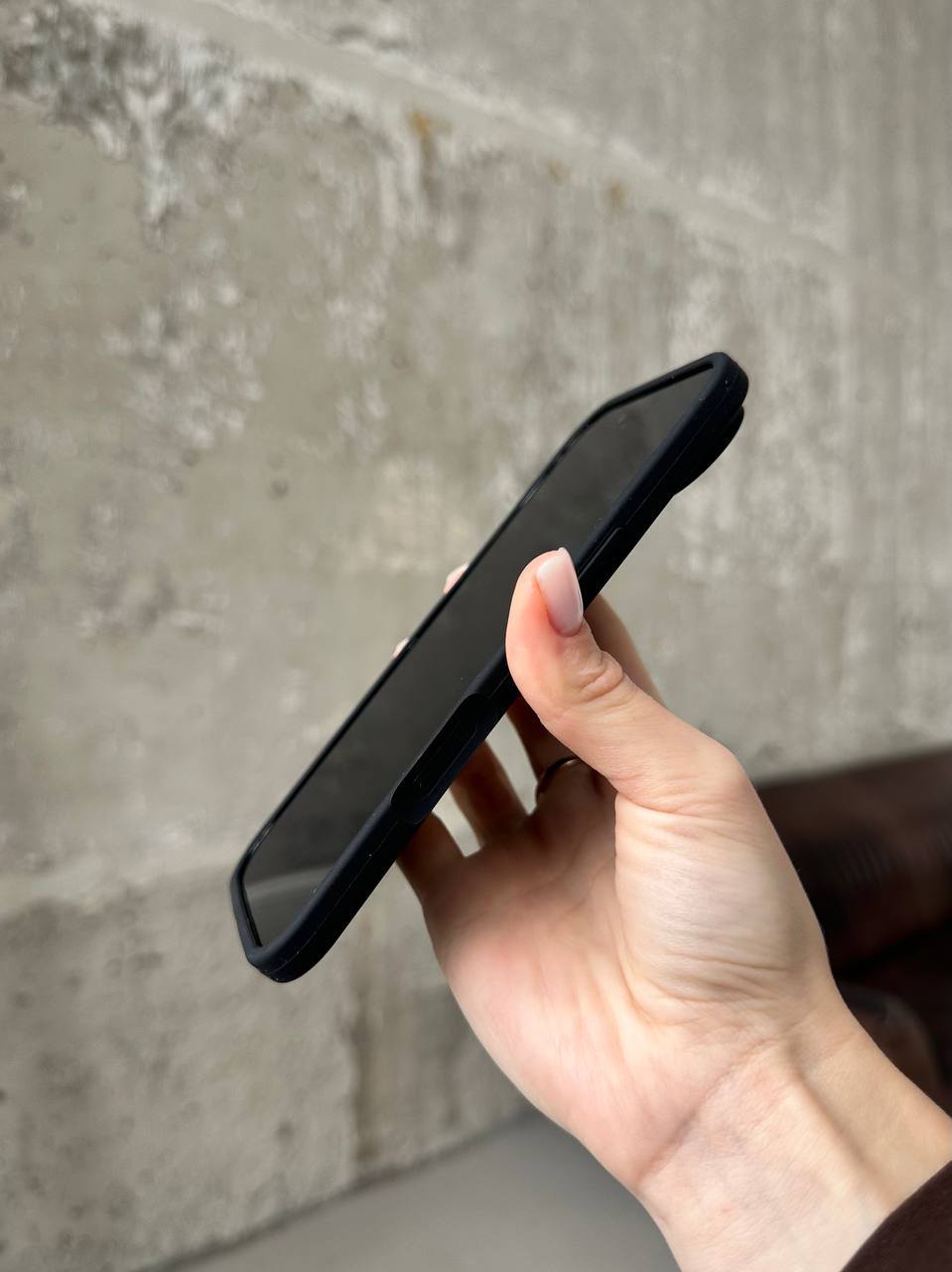 Чохол Silicone case з відкритою камерою на iPhone 17 Air Black (01)
