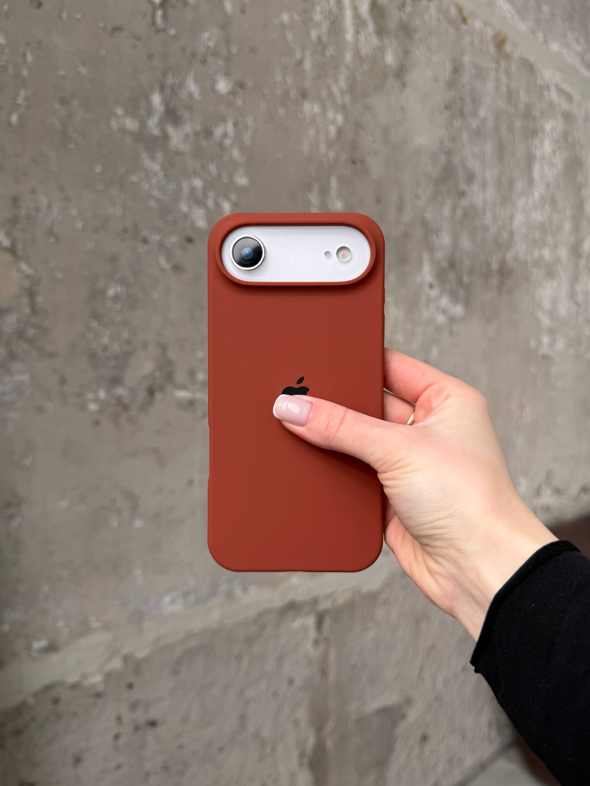 Чехол Silicone case с открытой камерой на iPhone 17 Air Brown (37)