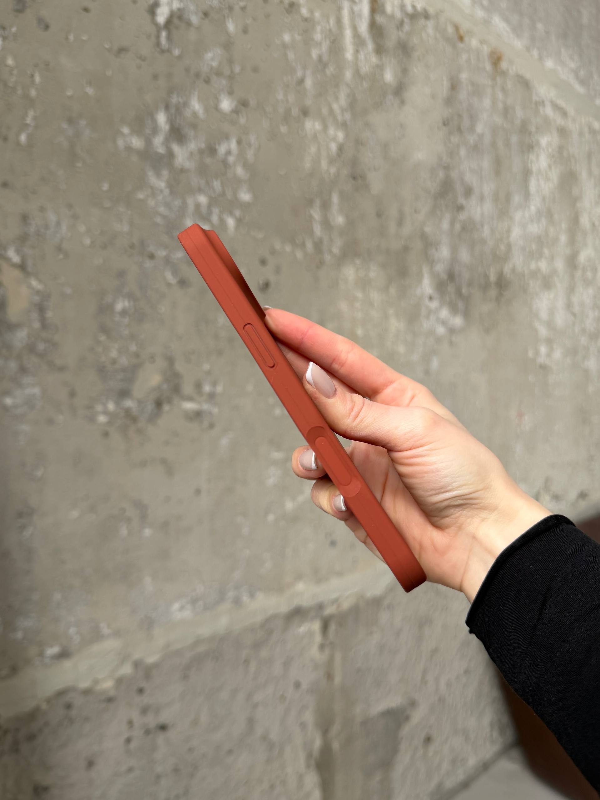 Чехол Silicone case с открытой камерой на iPhone 17 Air Brown (37)