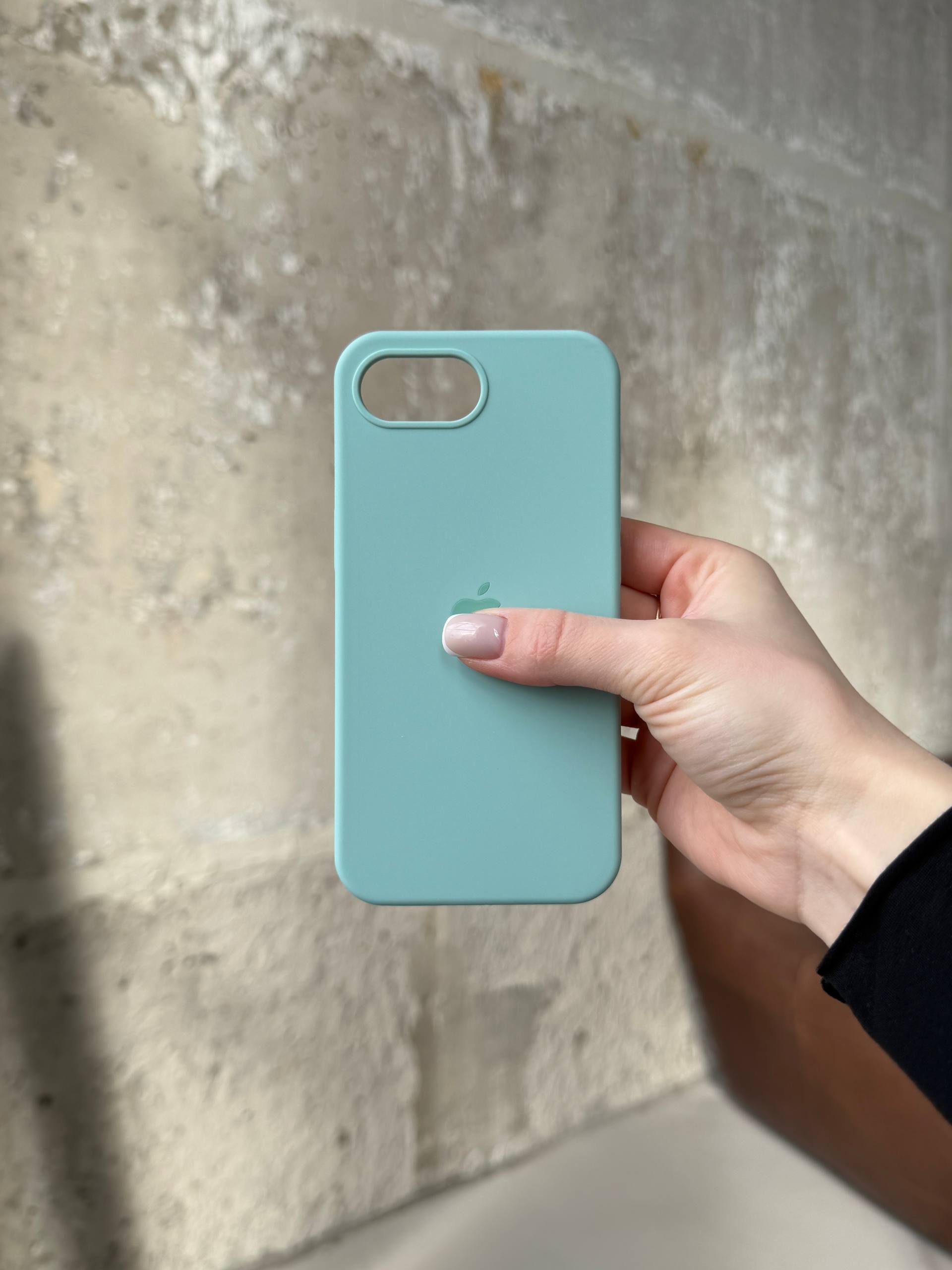 Чехол Silicone case с открытой камерой на iPhone 16e/17e Turquoise (31)