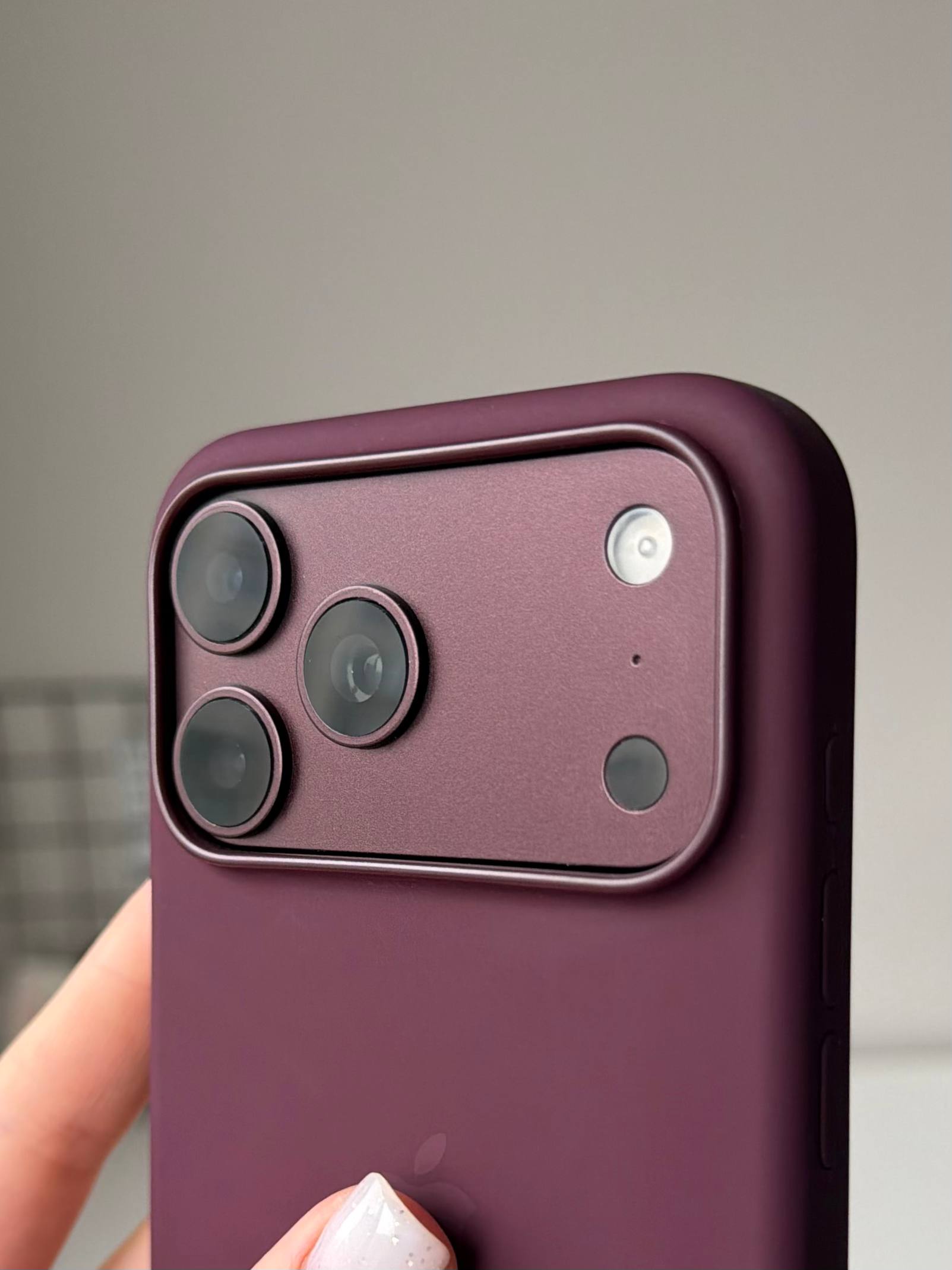Чехол Silicone case с Magsafe на iPhone 18 Pro Max Burgundy (01)