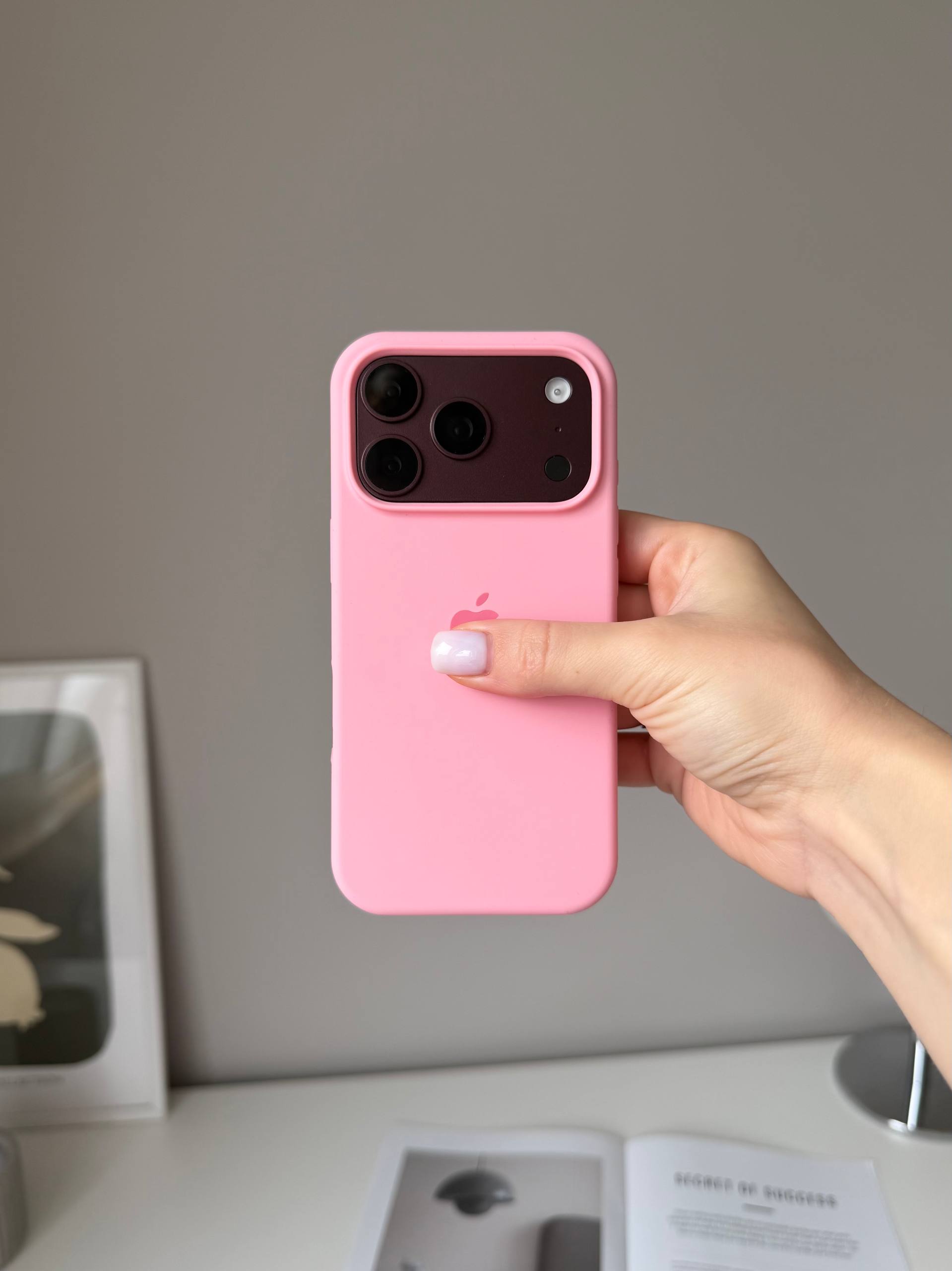 Чохол Silicone case з відкритою камерою на iPhone 18 Pro Max Baby Pink (06)