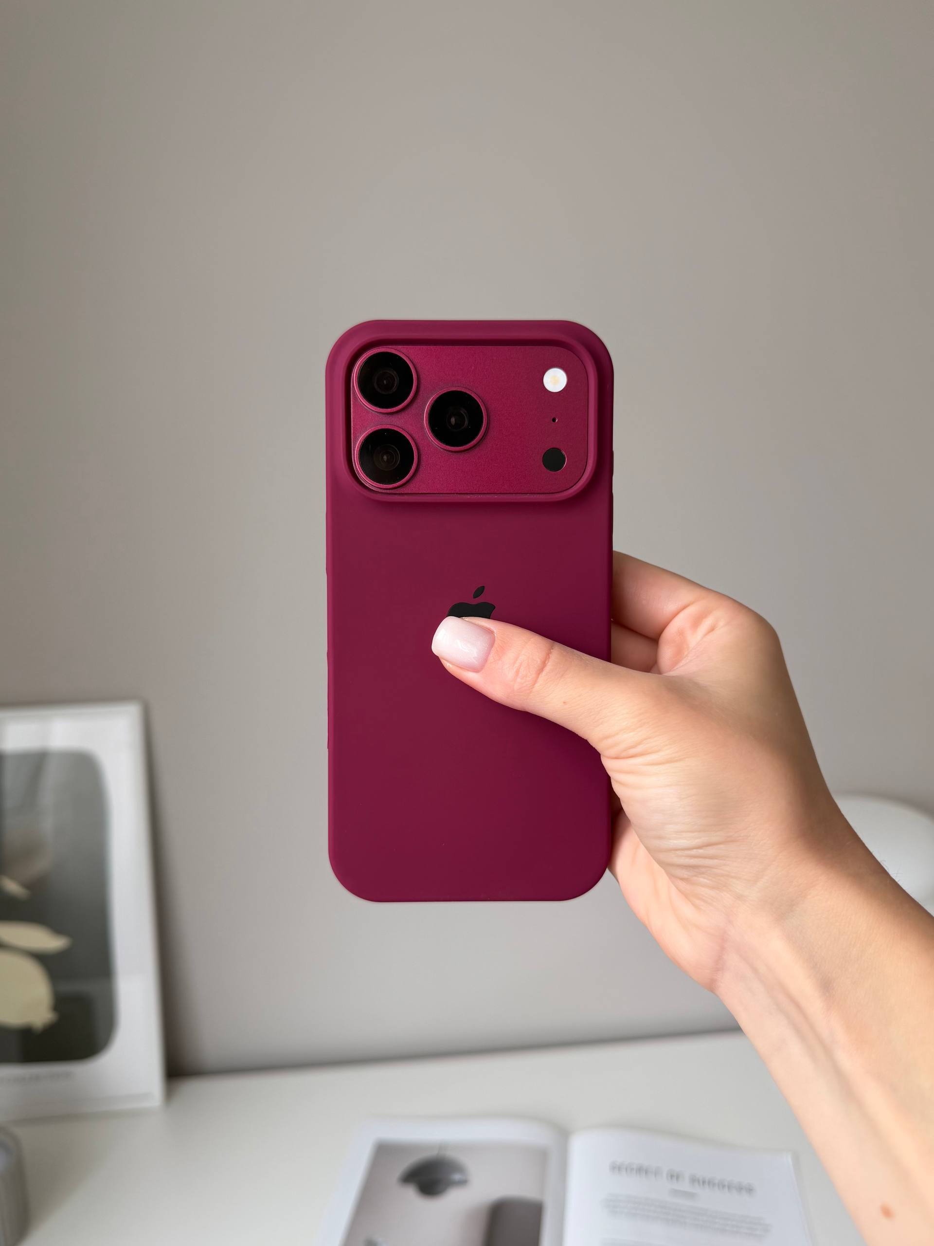 Чохол Silicone case з відкритою камерою на iPhone 18 Pro Max Marsala (18)