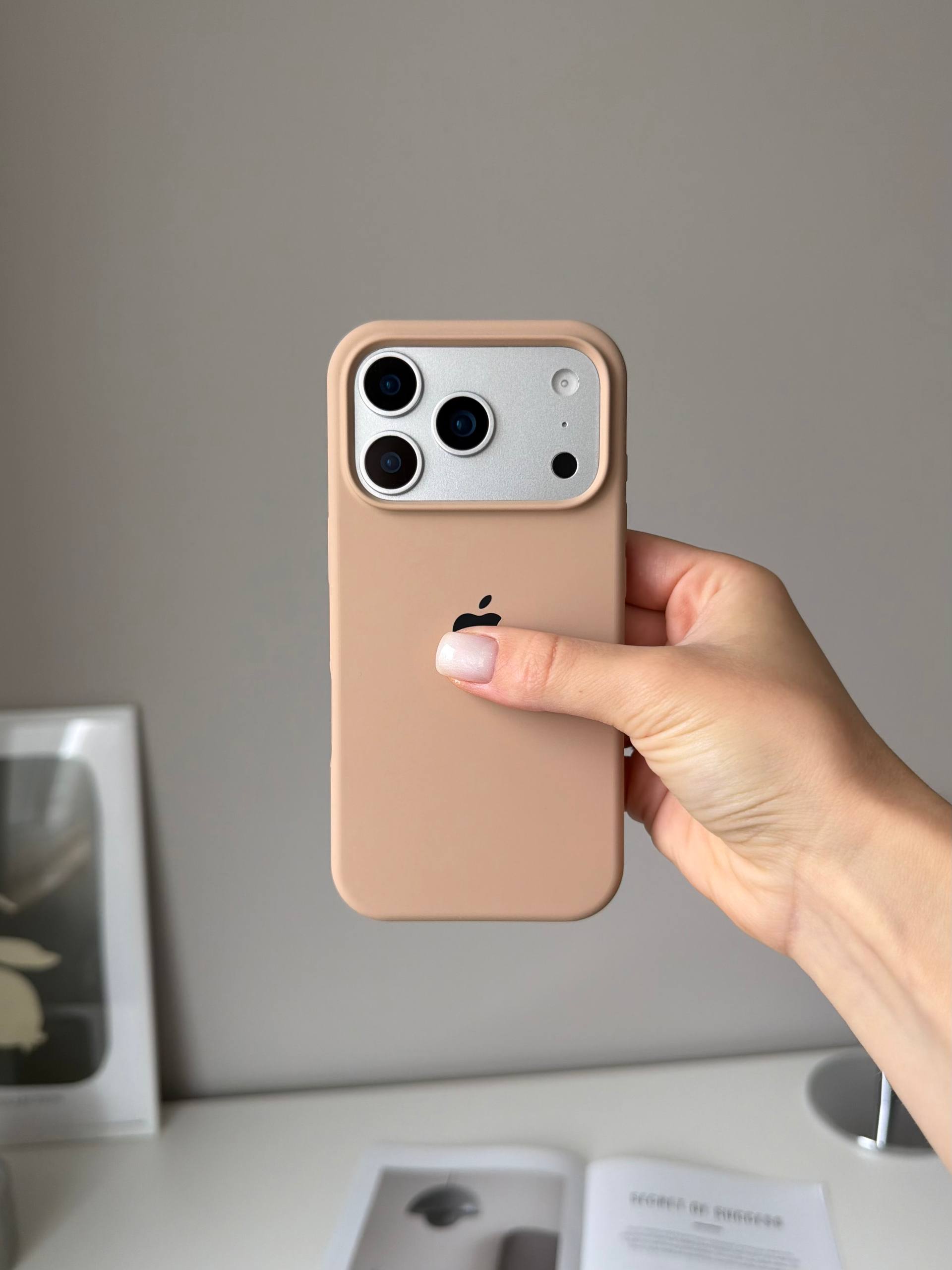 Чохол Silicone case з відкритою камерою на iPhone 18 Pro Max Desert (44)
