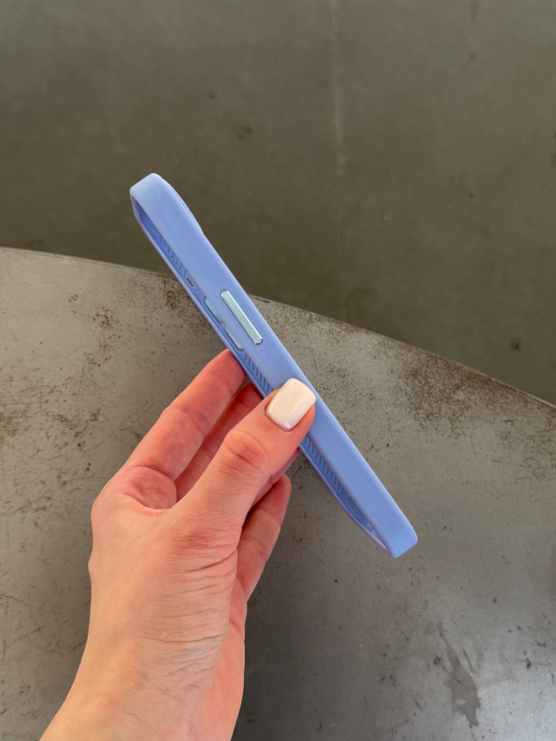 Чехол матовый с Magsafe на iPhone 16e / 17e Blue