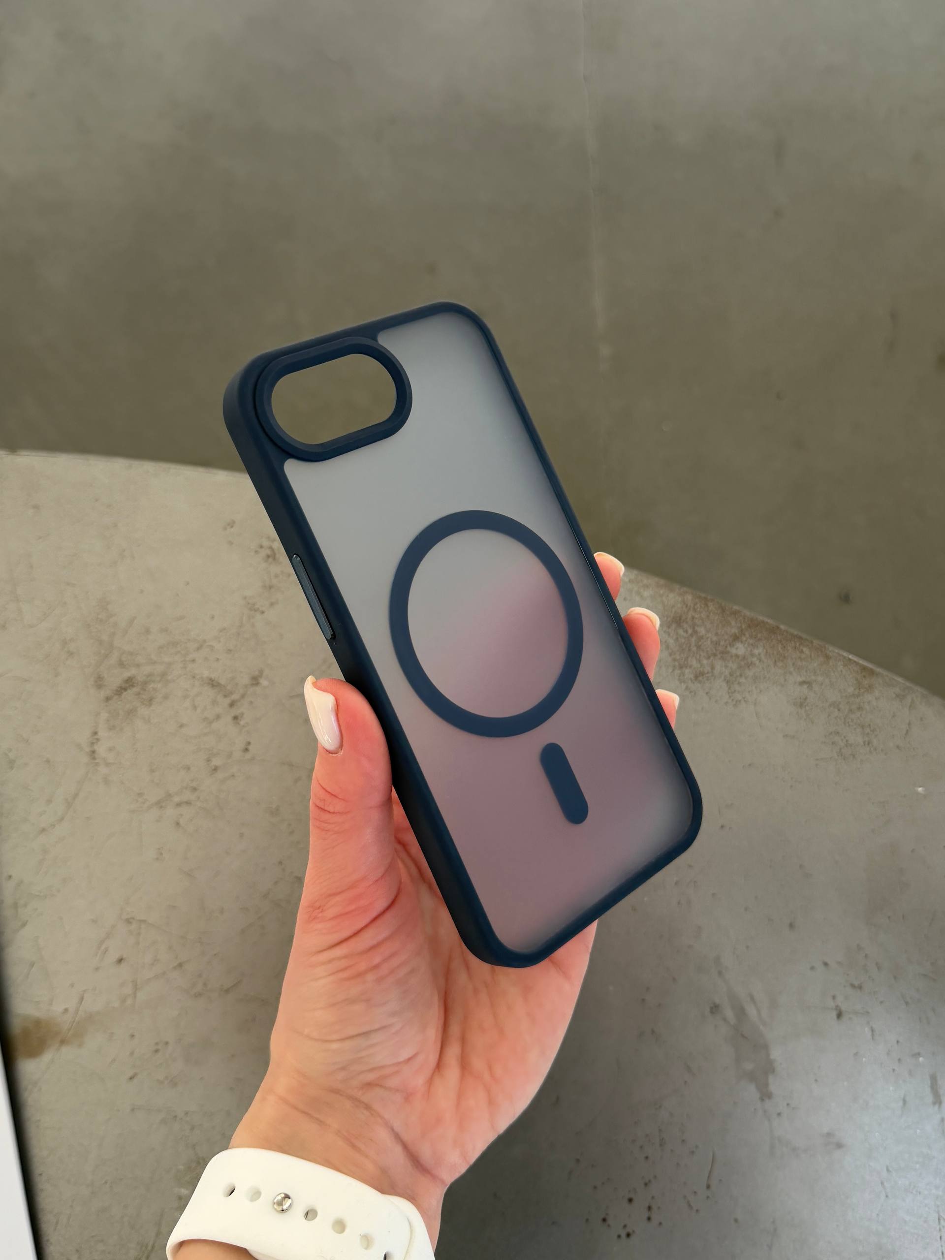 Чехол матовый с Magsafe на iPhone 16e / 17e Dark Blue